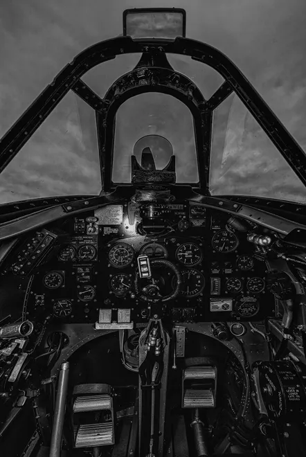 Spitfire cockpit mono