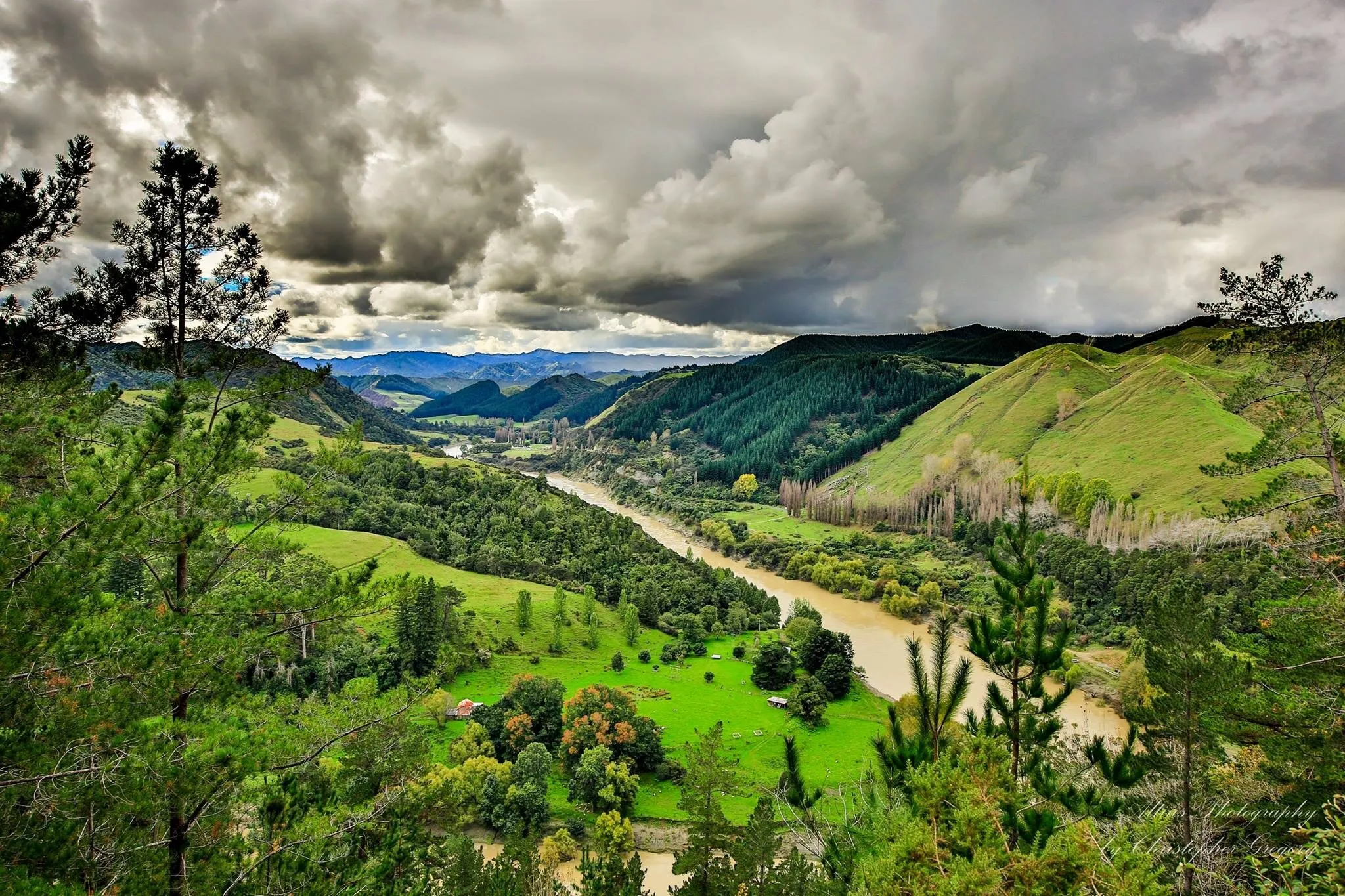 Wanganui Autumn River Valley