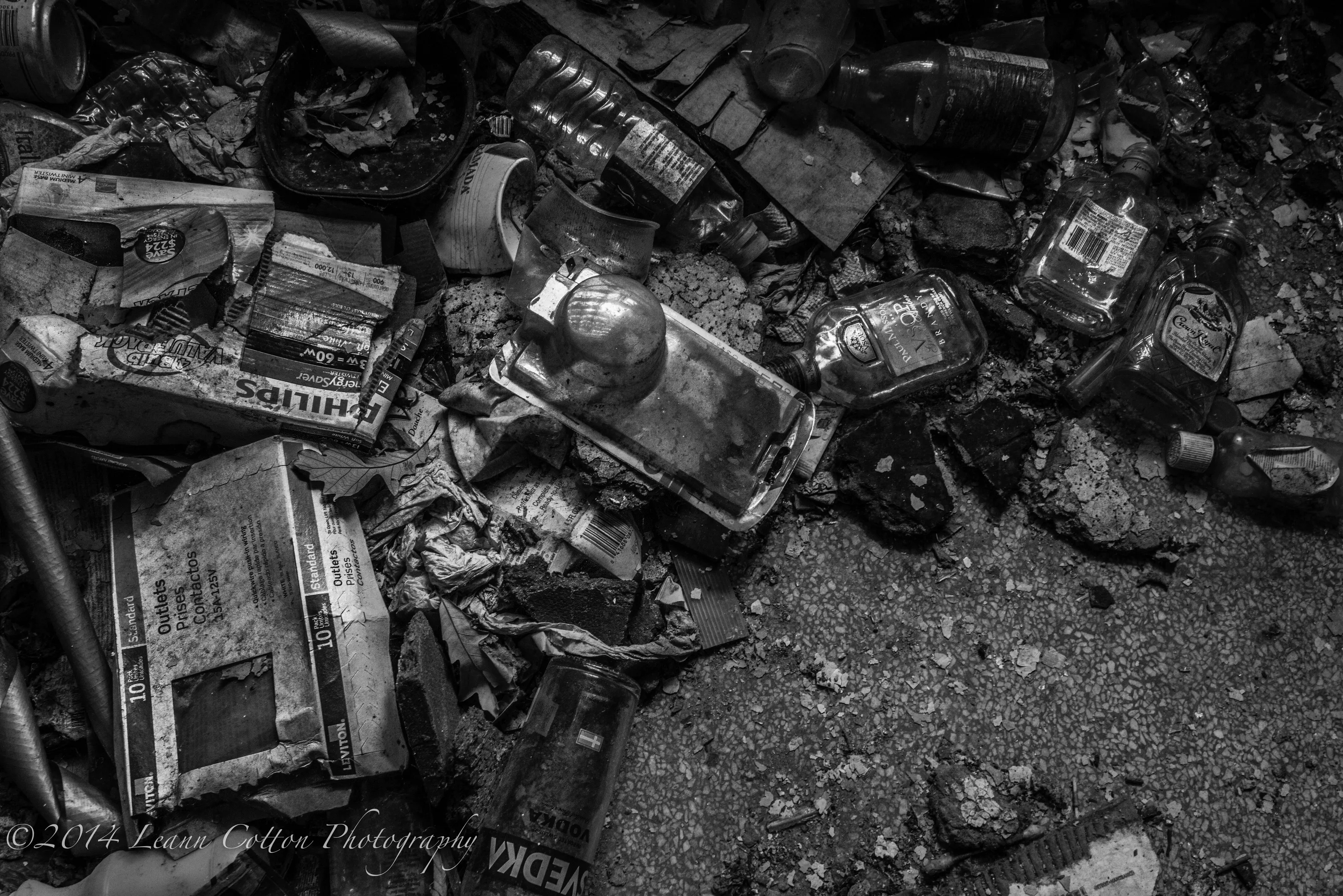 Modern Still life, Urbex-style
