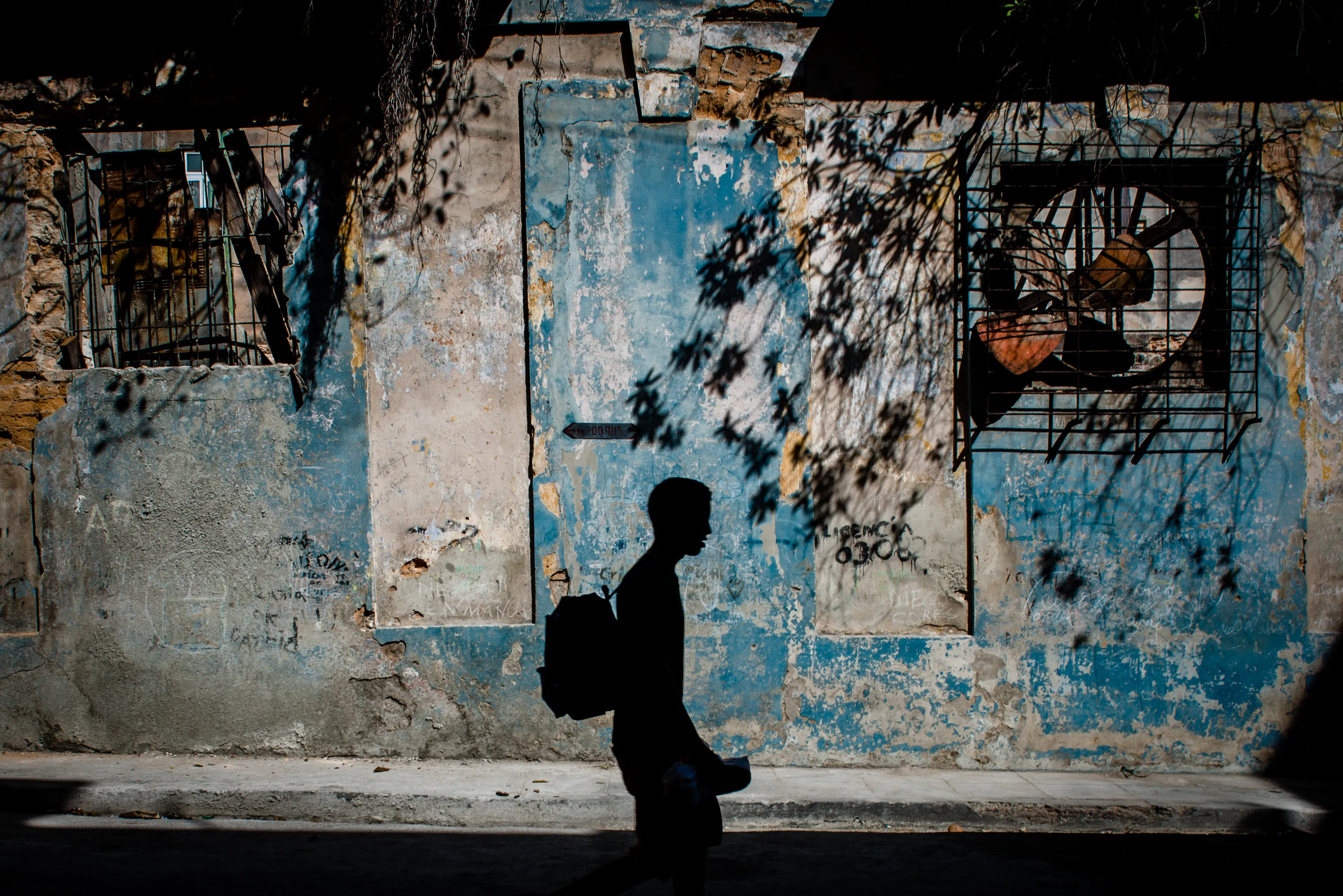 Lights and shadows on the streets of Havana