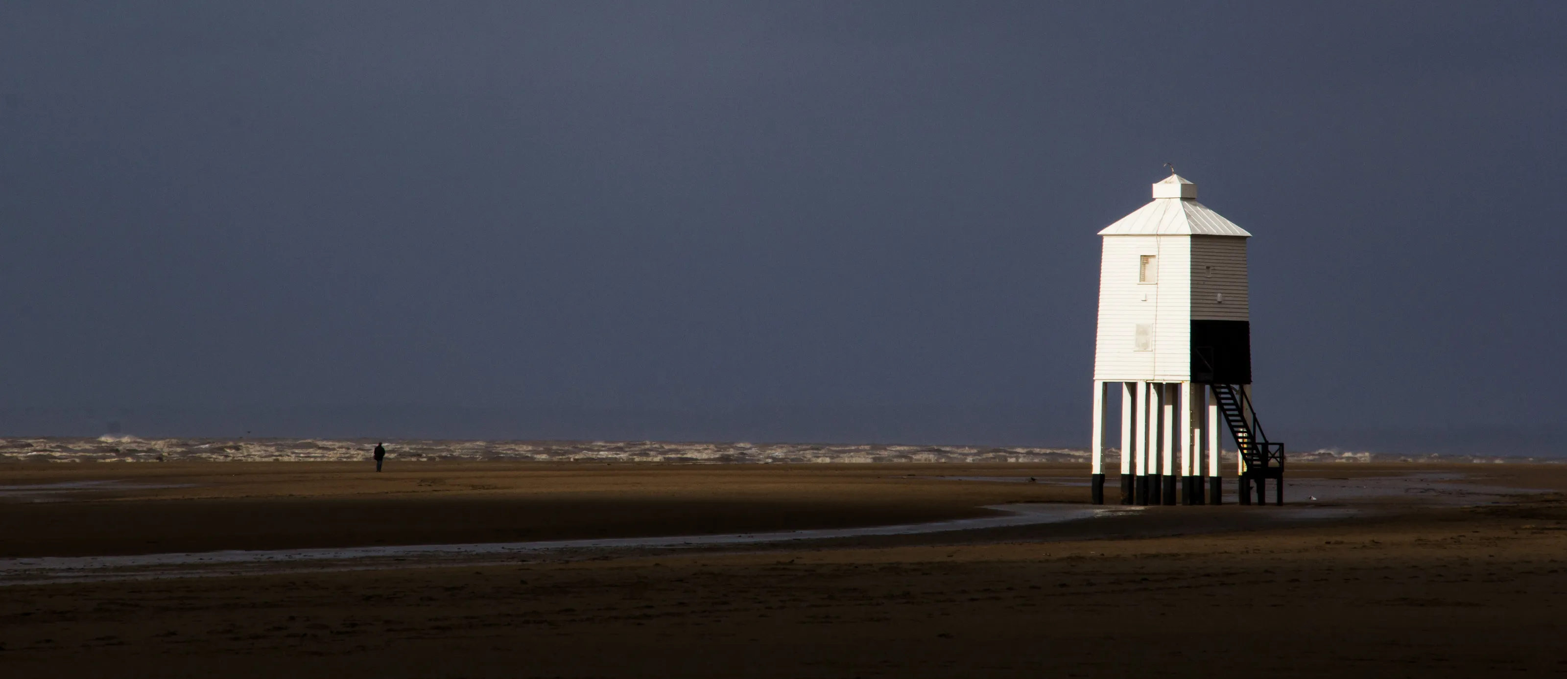 Low tide, low lighthouse