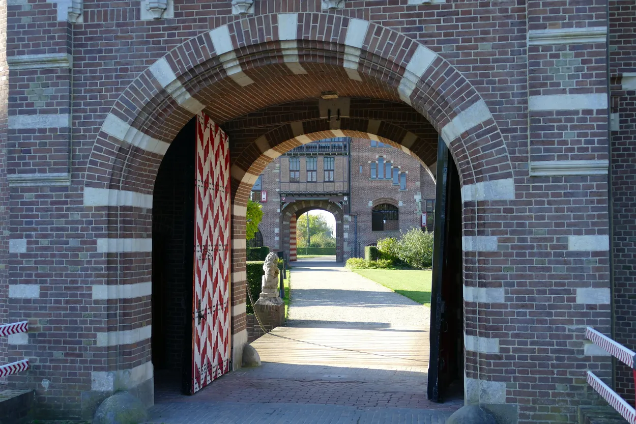 Entry 12007102