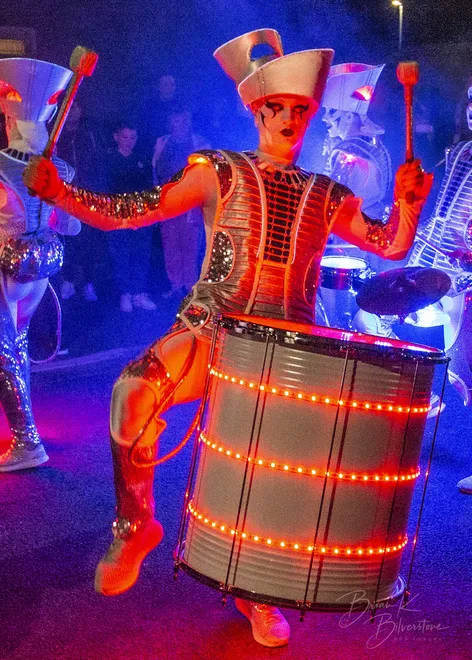 Street Drummer Red
