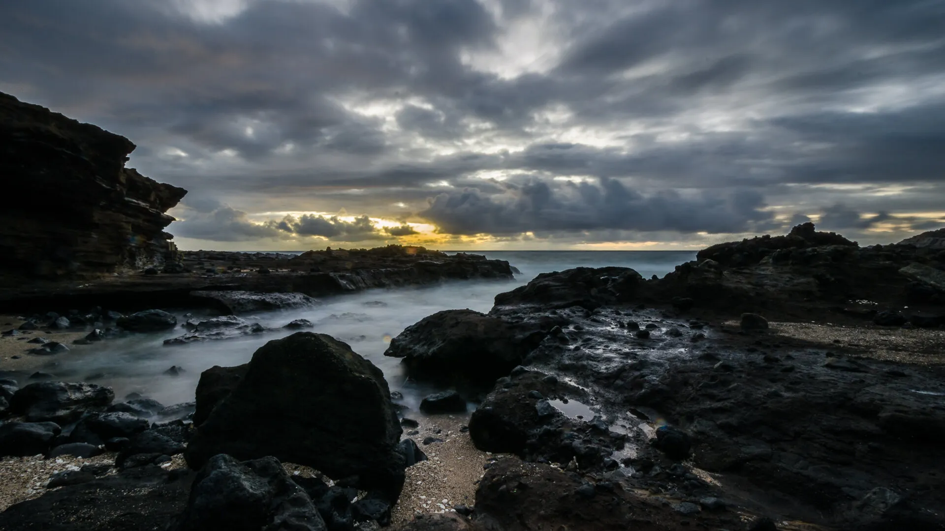 Daybreak on Oahu
