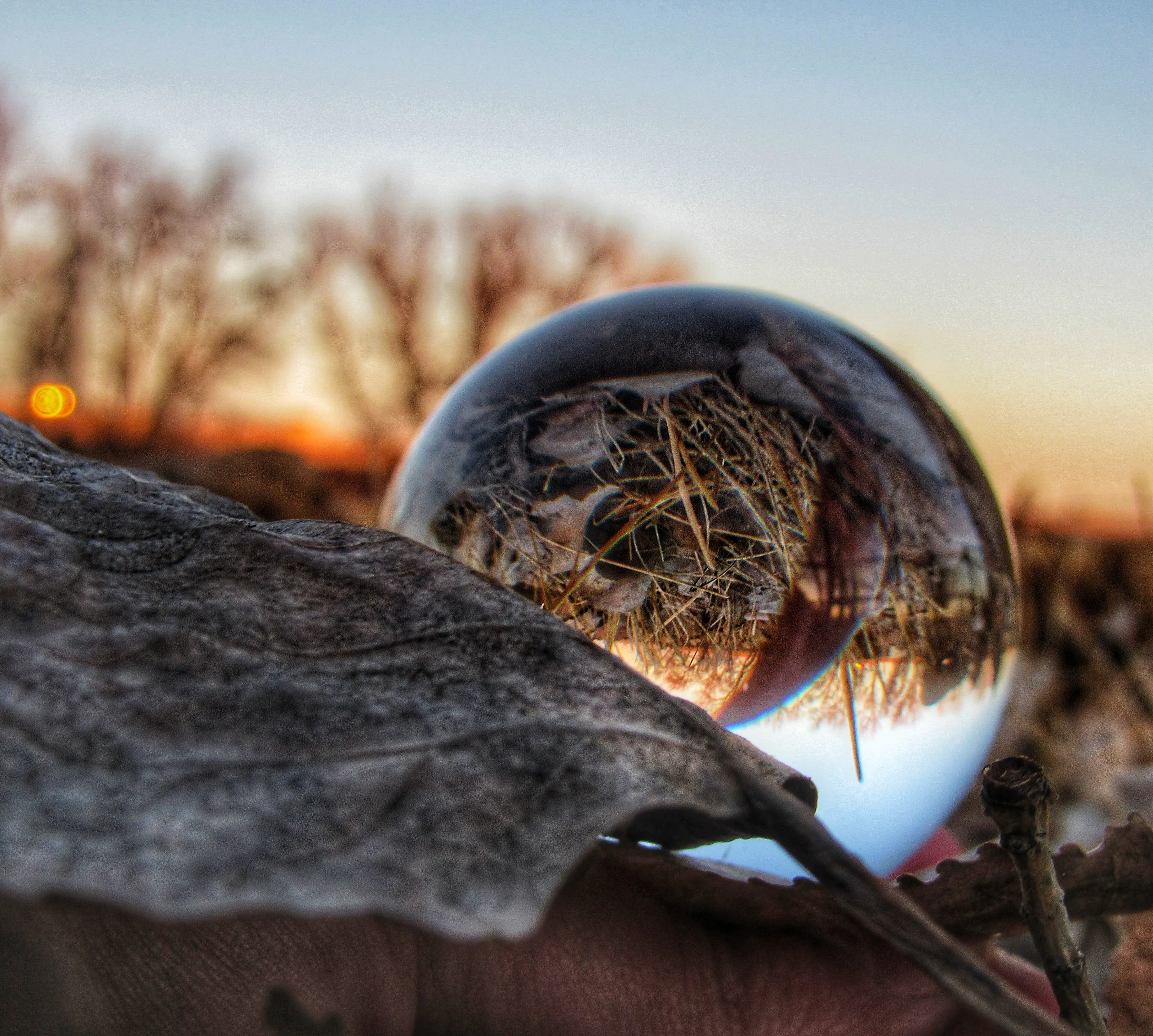 Fall lensball