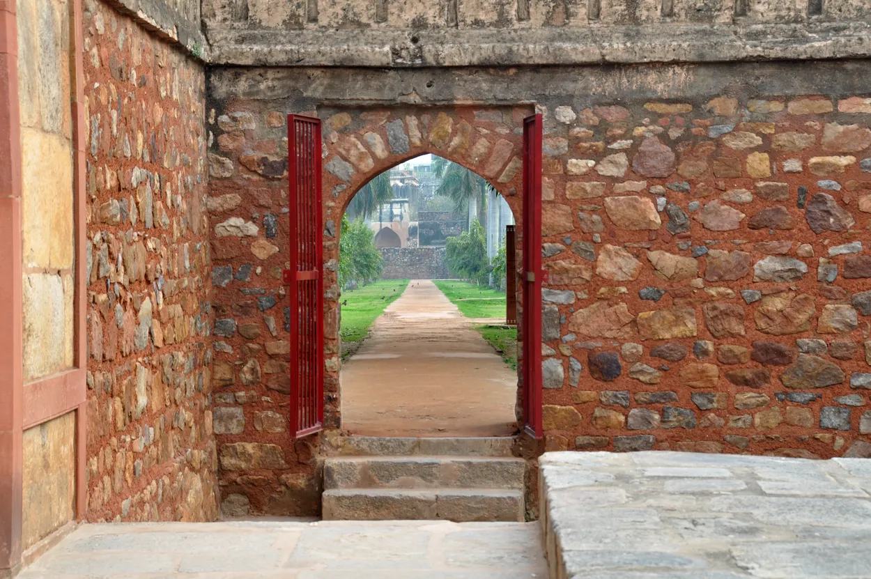 Entry 11390038