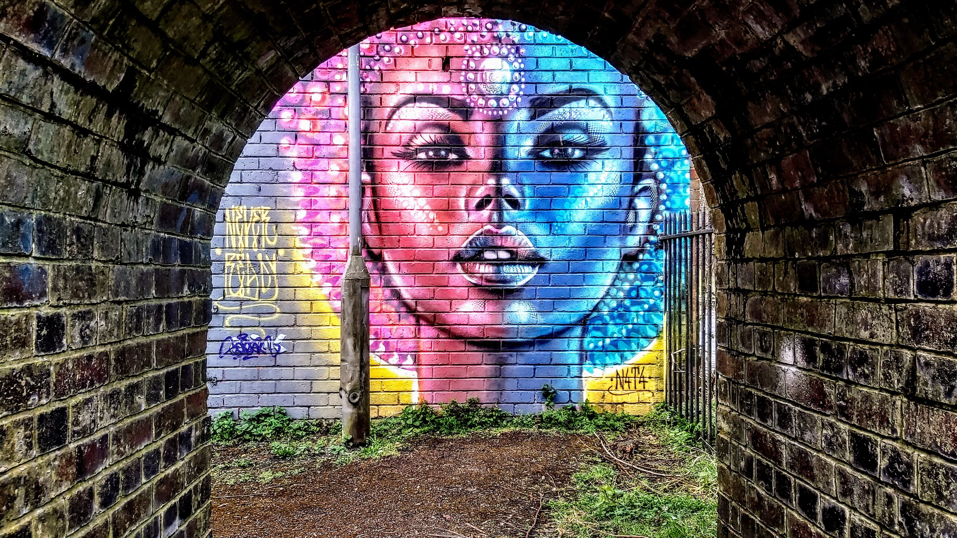 Street Art Canalside