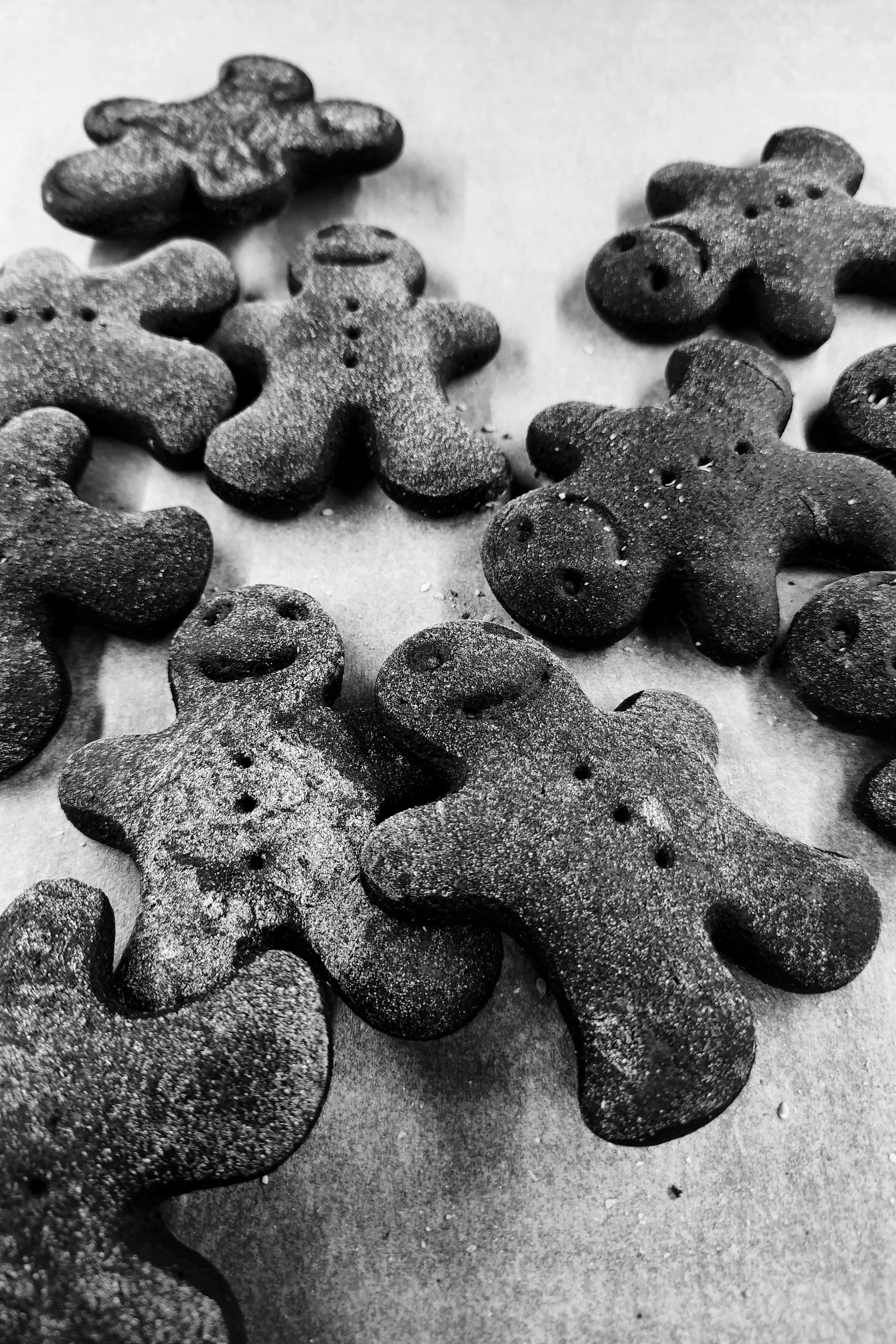 Gingerbread black and white