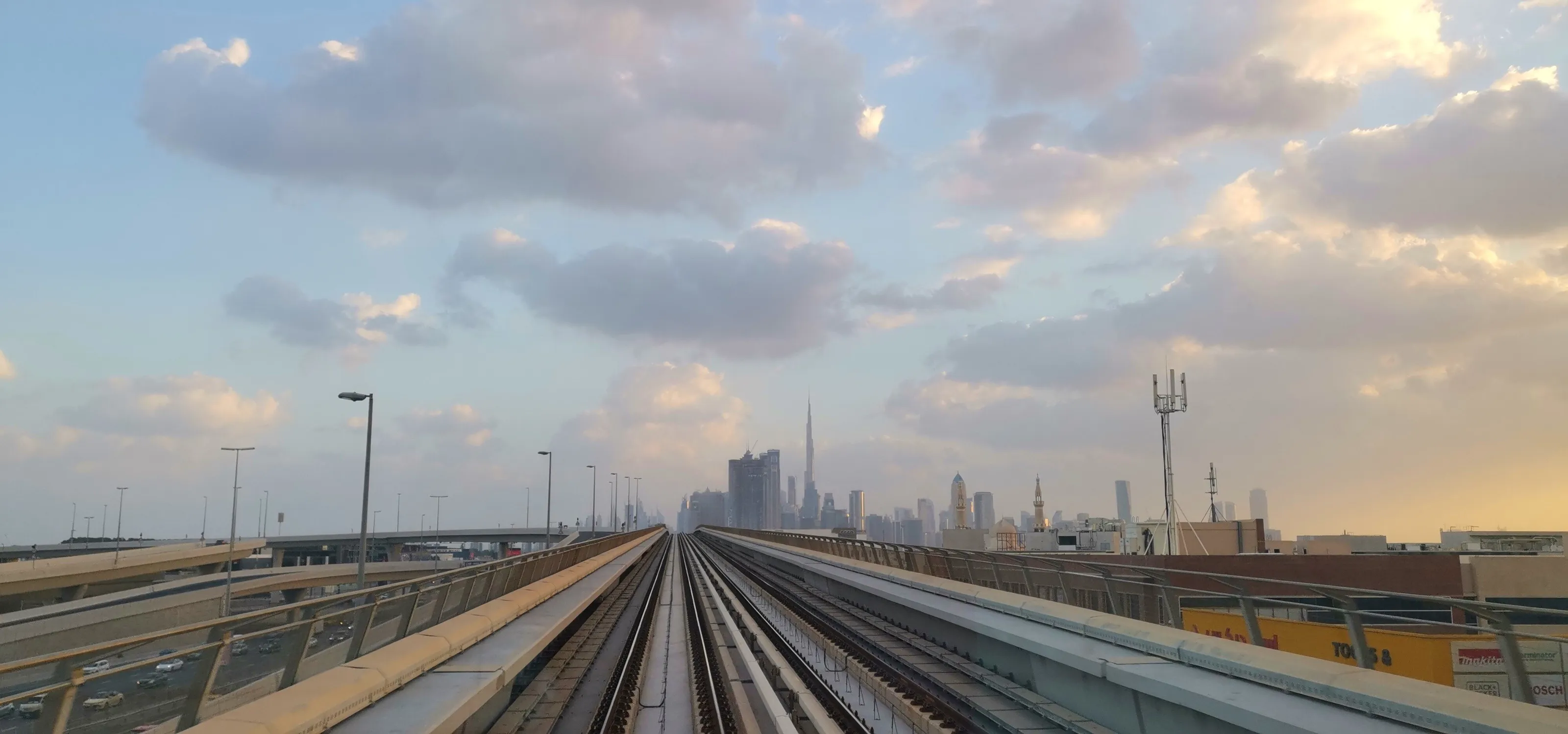 #UAE#Clouds#BurjKhalifa#ClickfromMetro#Photography#Fshan