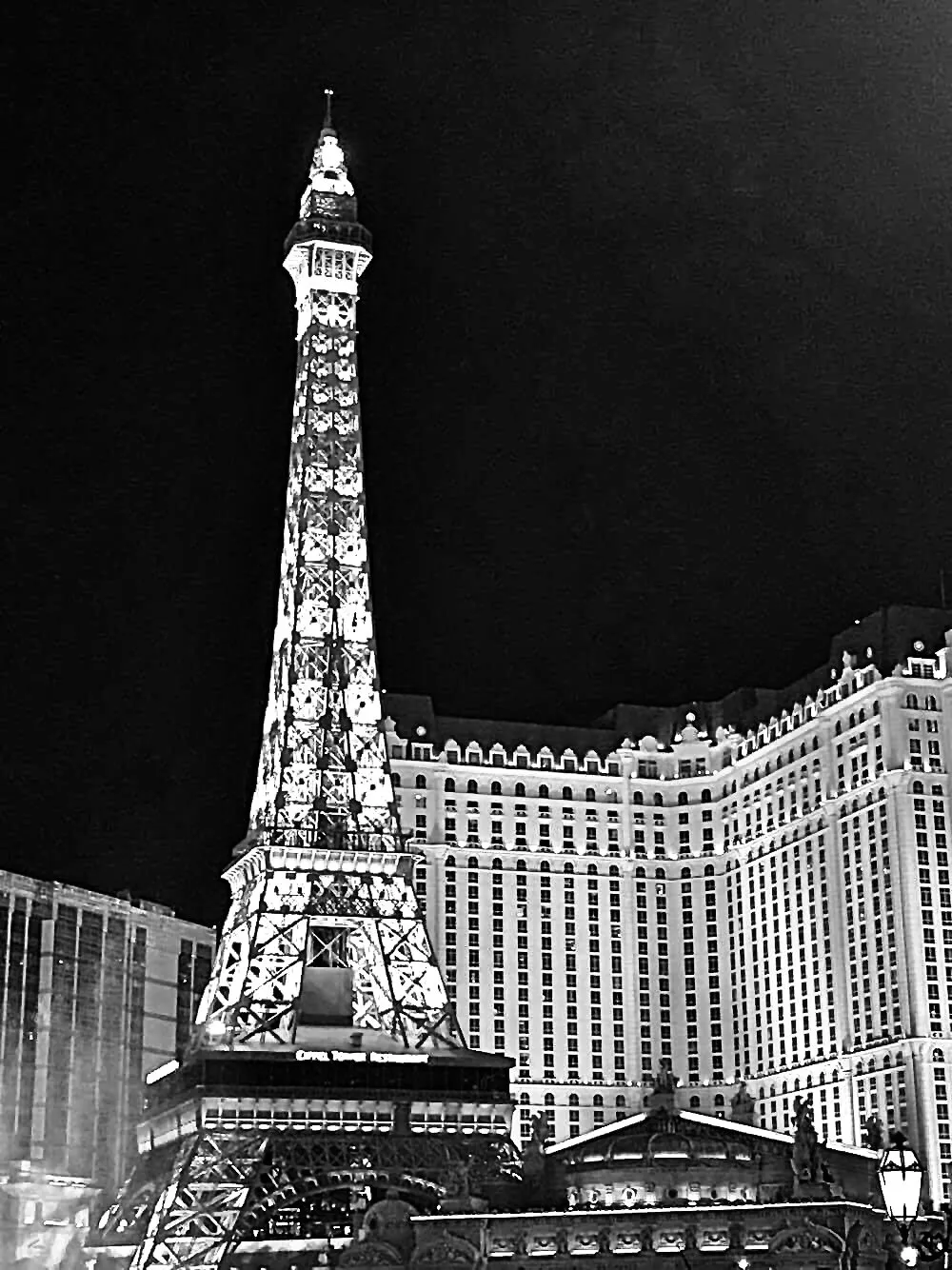Paris LV
