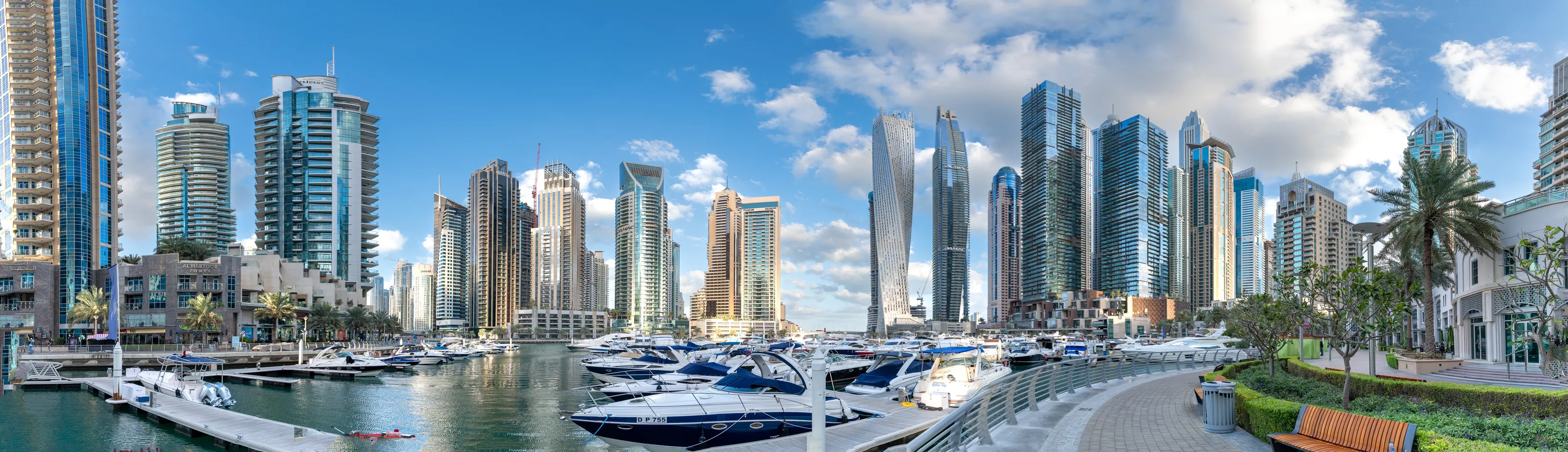 Dubai Marina early morning