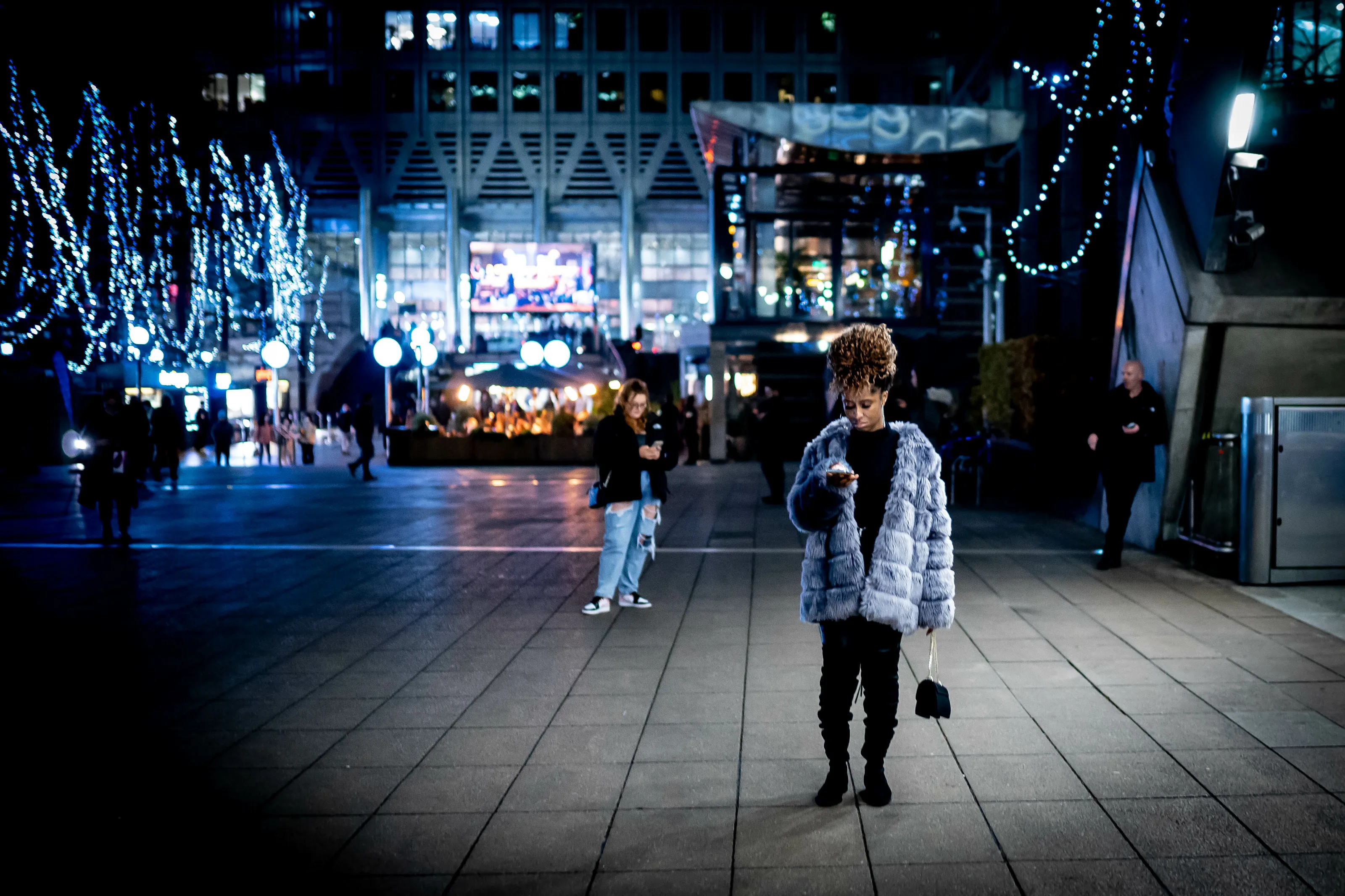 Canary Wharf at night 1