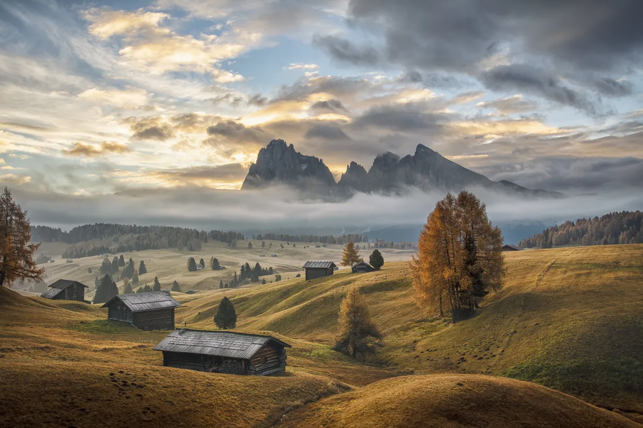 early morning in Siusi