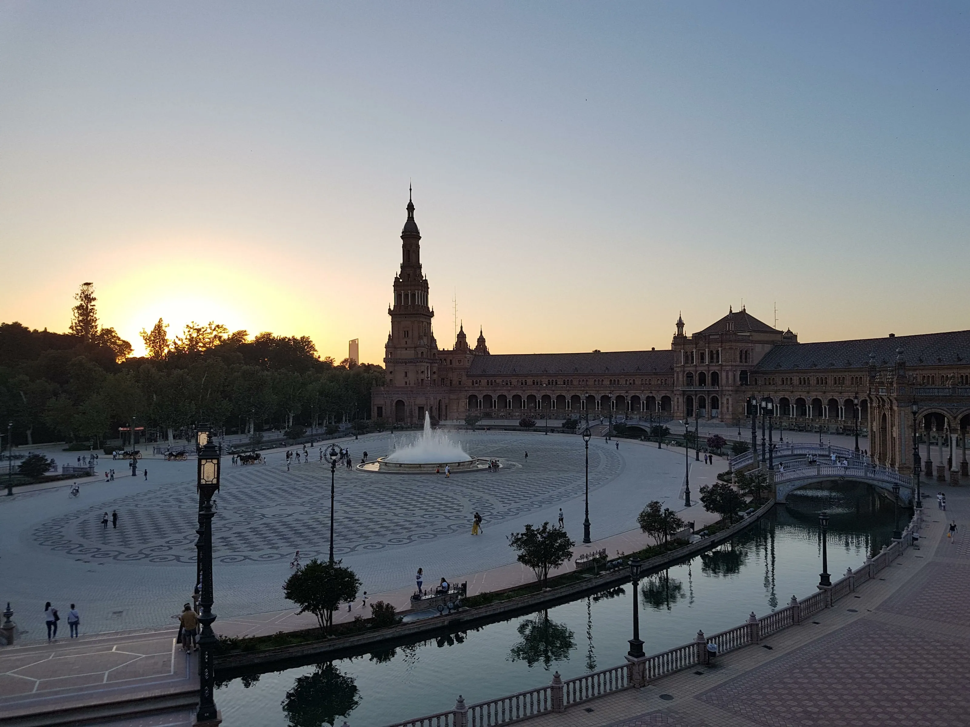 Sun set forme Sevilla