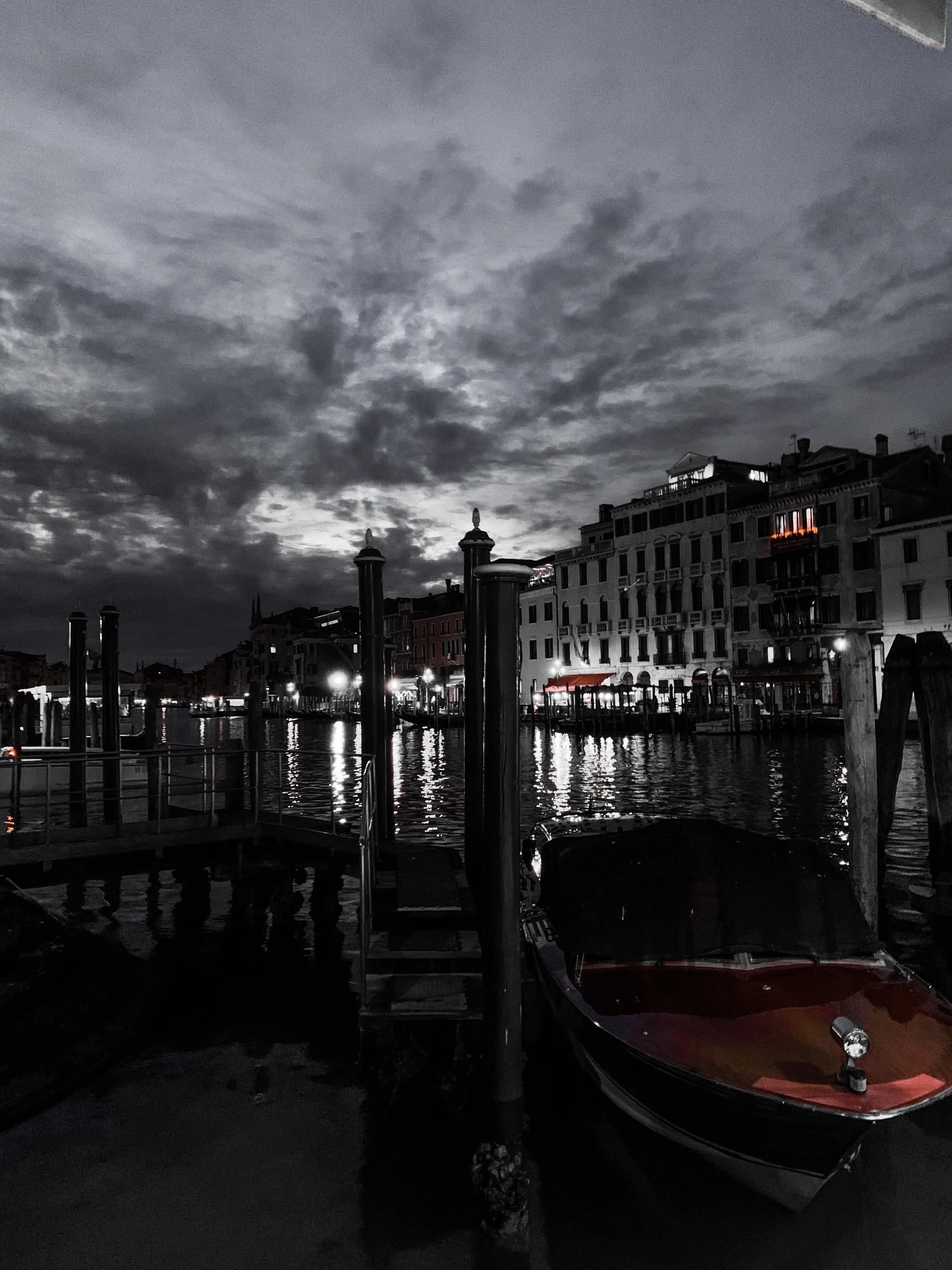 Night red Venice