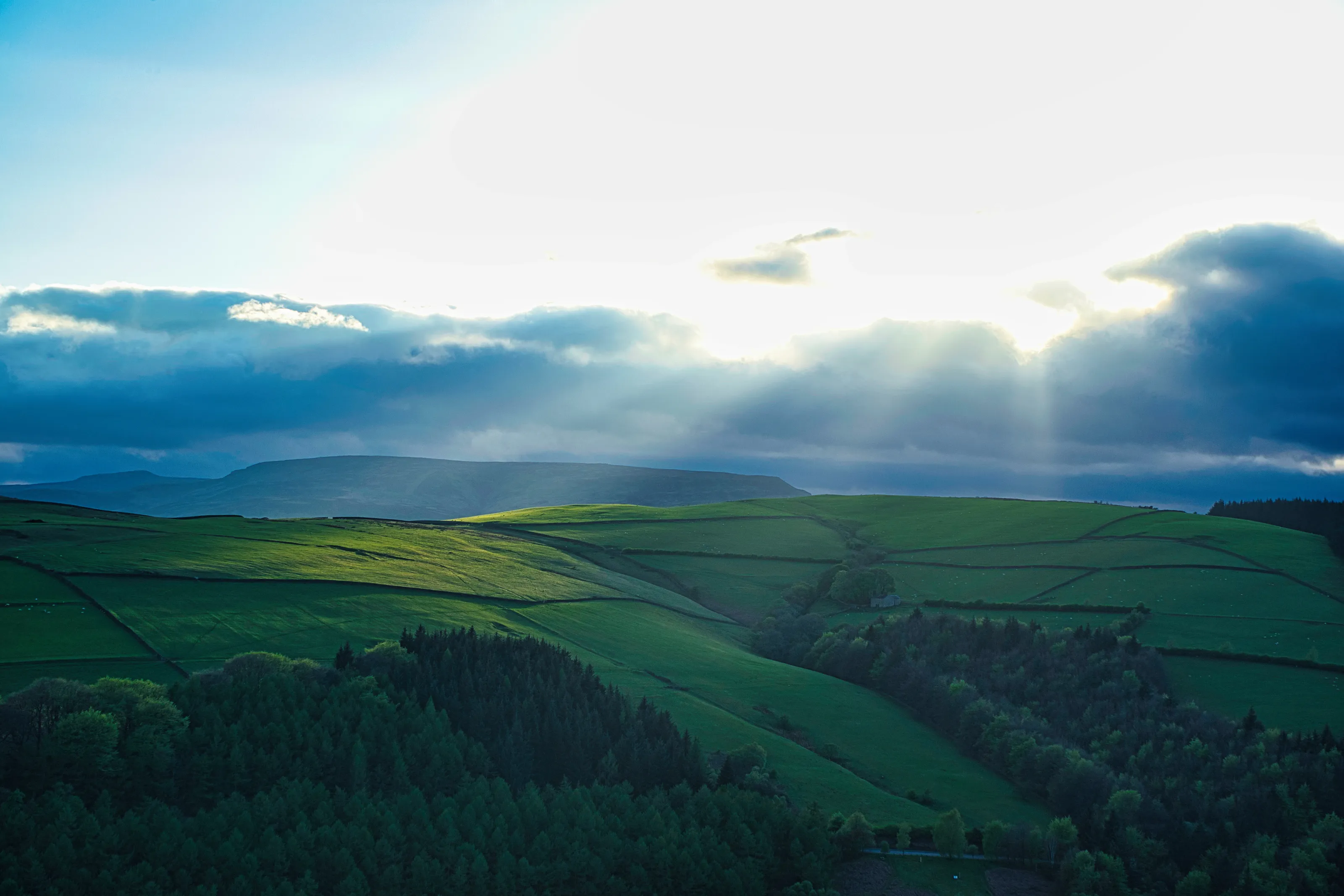 Sun rays Derwent Valley