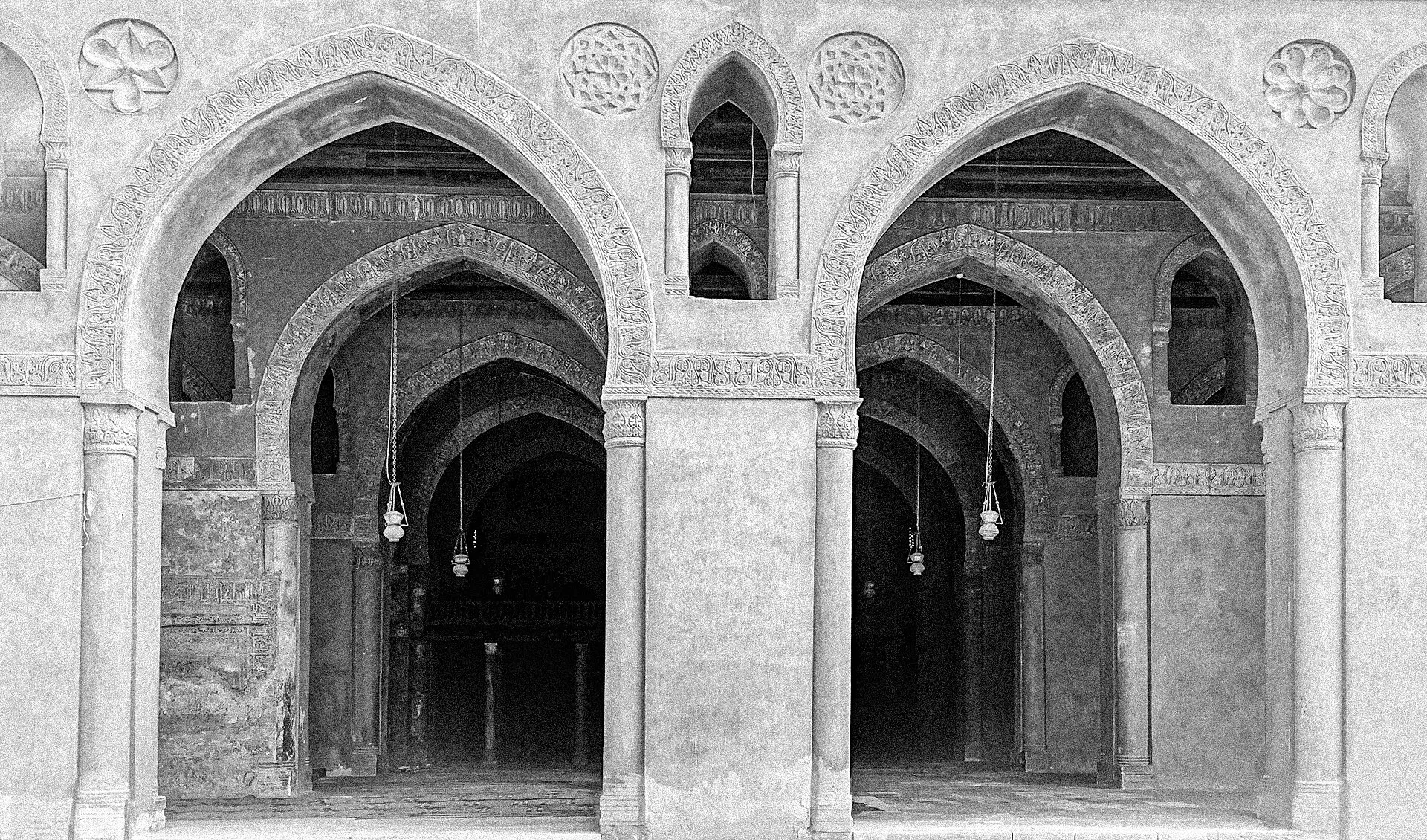 walls and arches