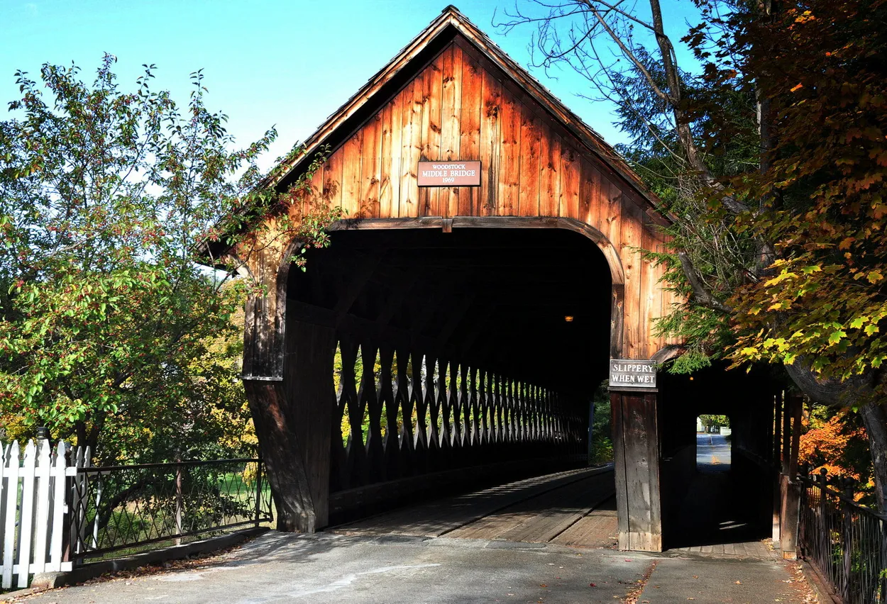 Entry 12908657