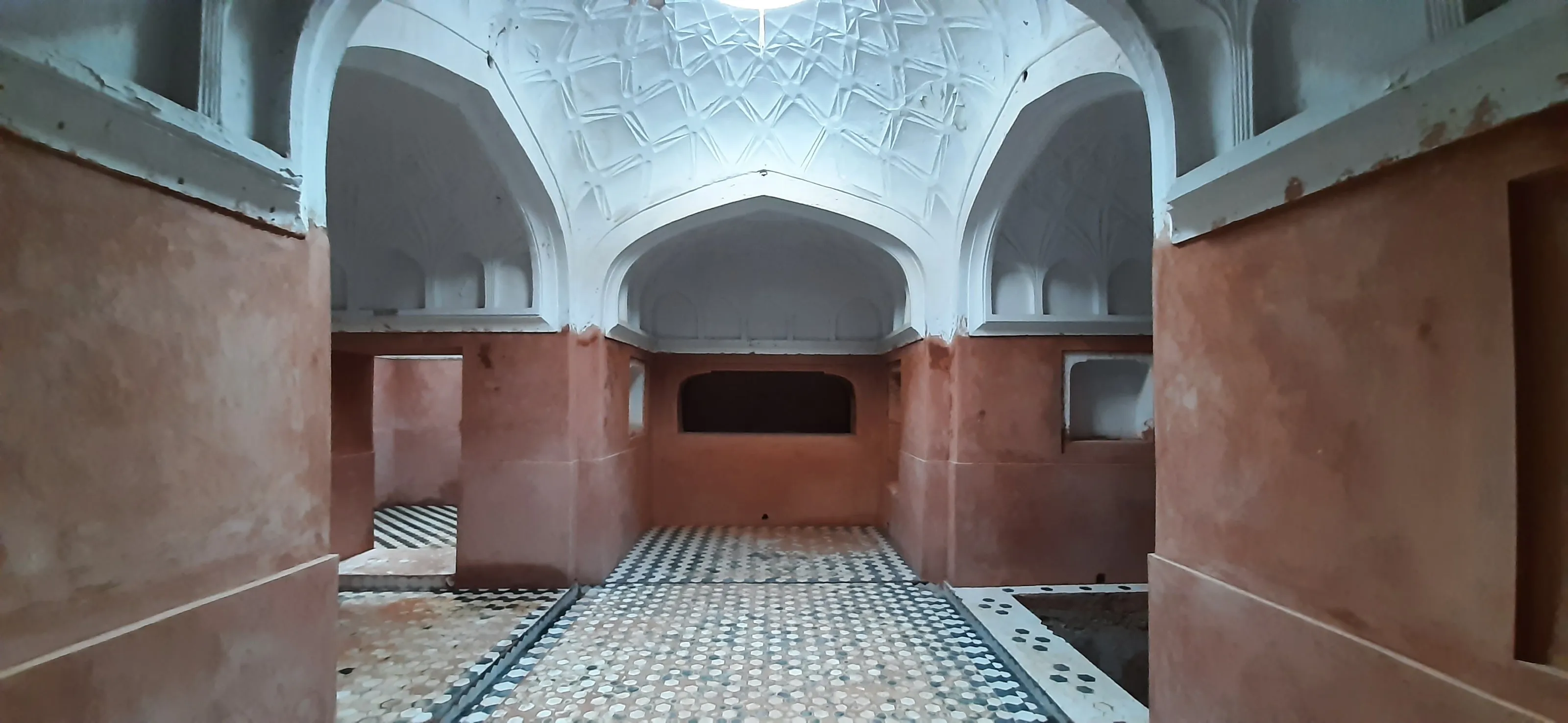 Inside Hammam At Lalbag Fort.
