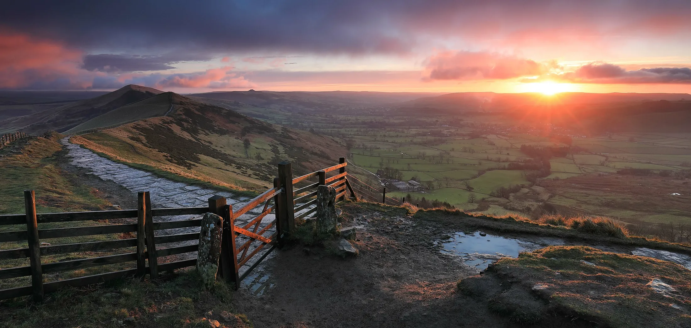 Sunrise at Mam Tor, Derbyshire
