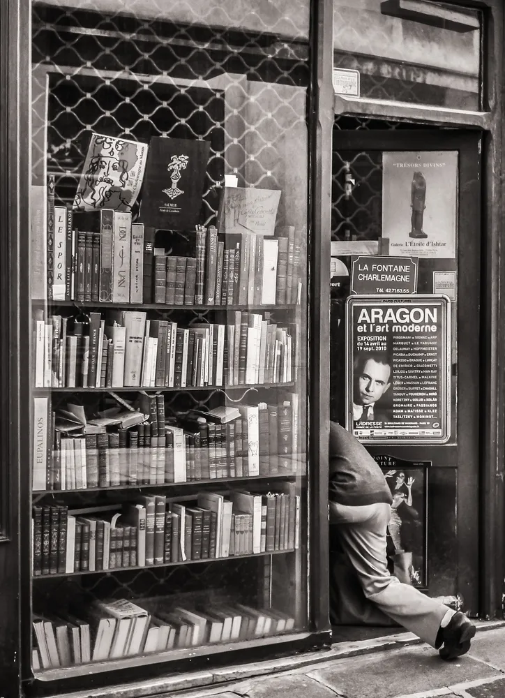 Book shop in Paris