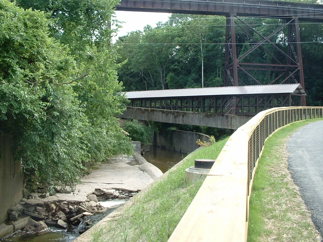 Curve in Cuyahoga