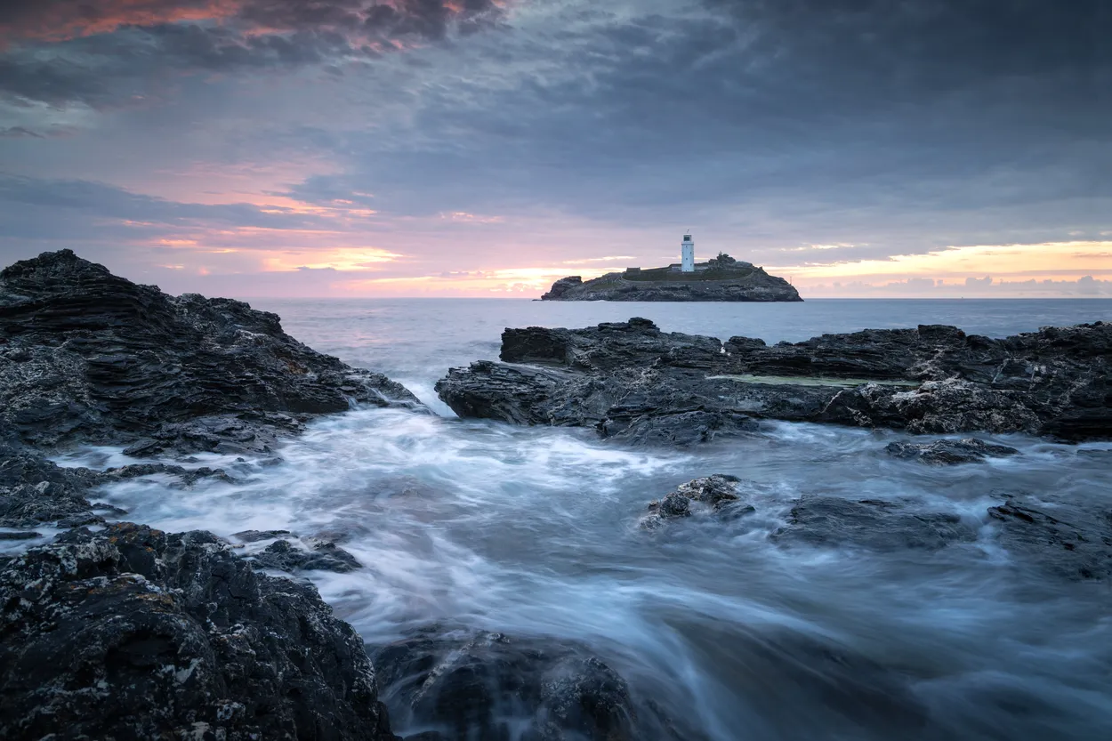 GODREVY EMBERS