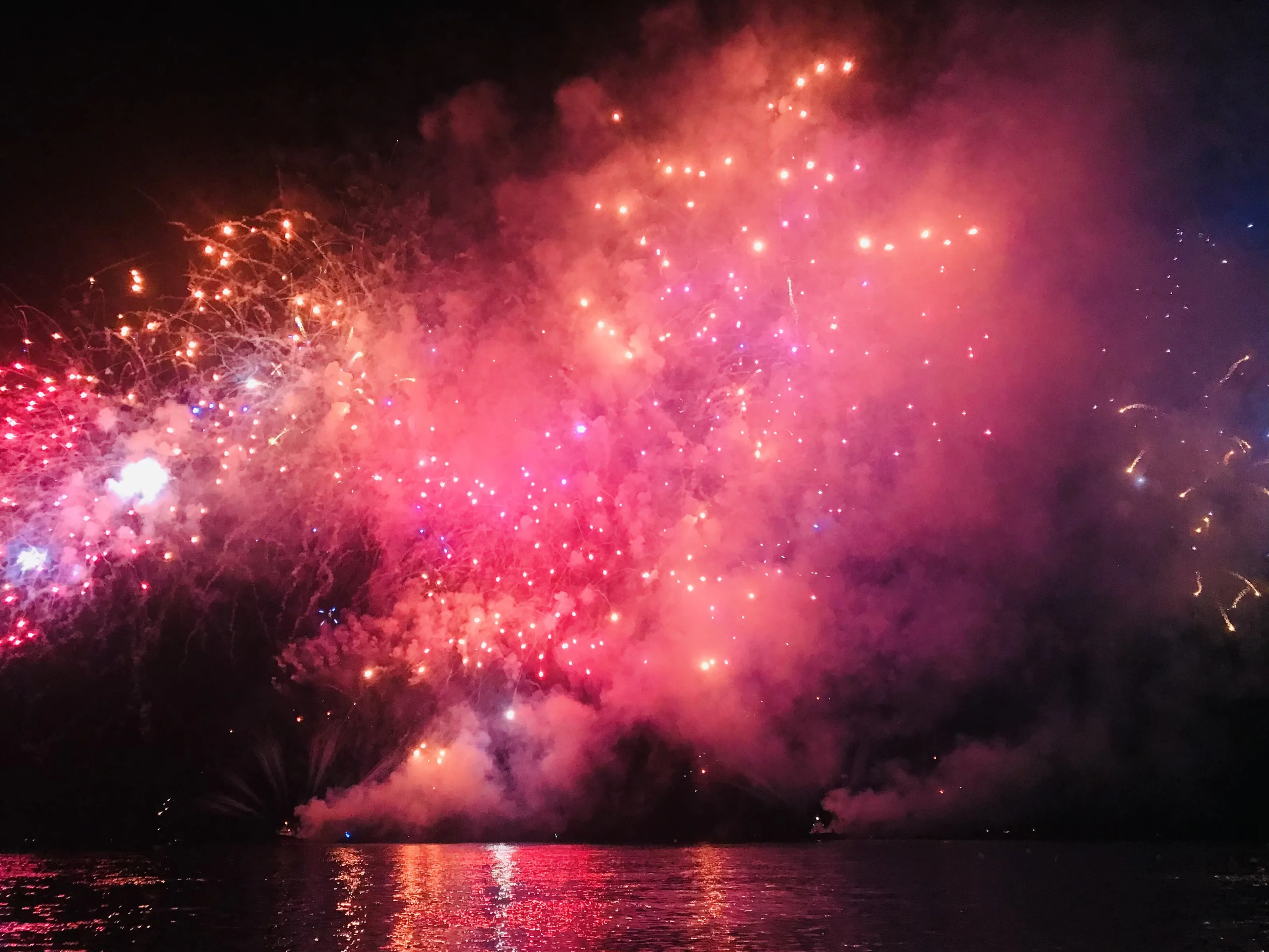🎆💜💖 #NICE blows out its 1st candle as a #city listed as a World Heritage Site by #Unesco  #fireworks