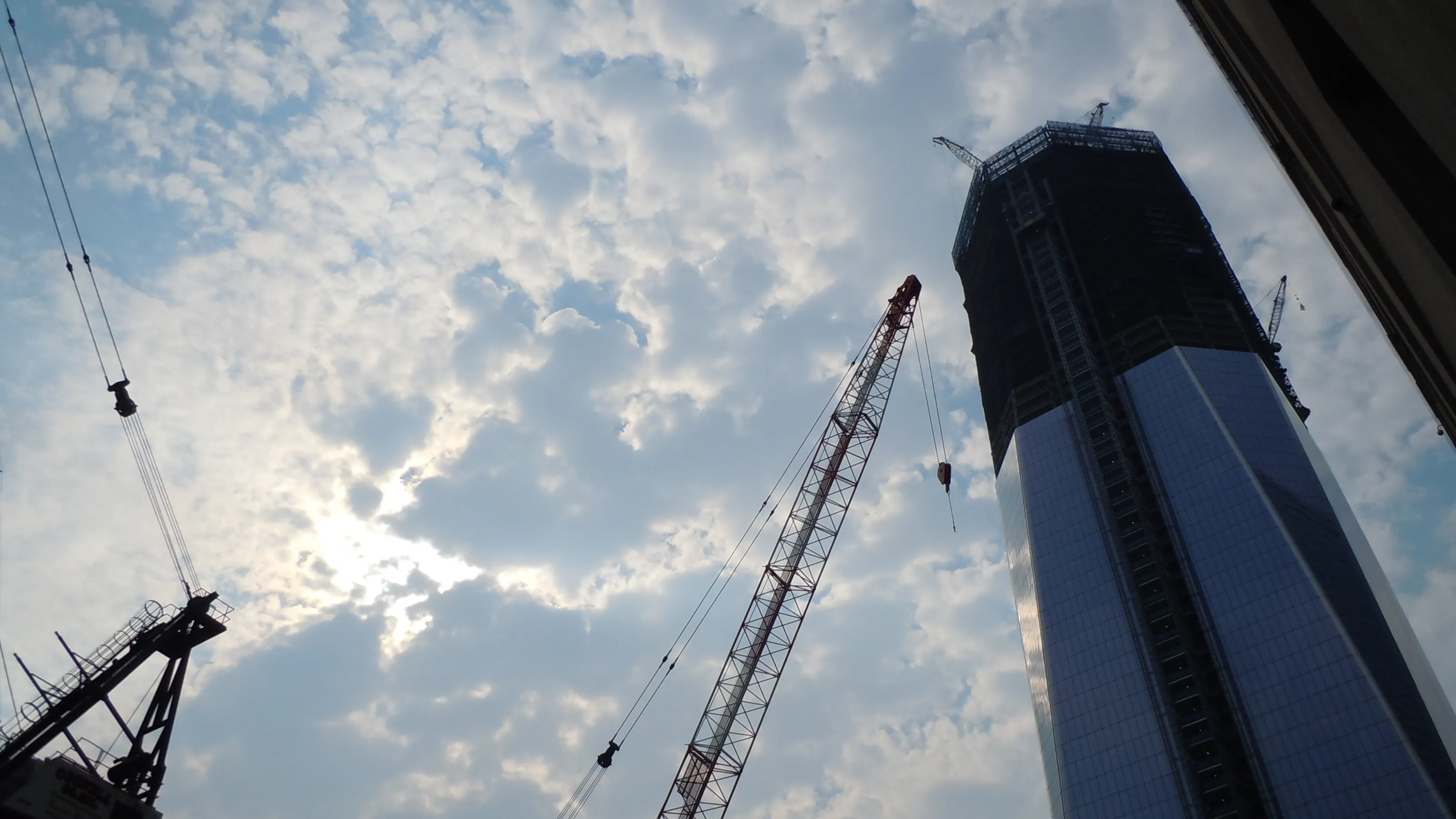Constructing 1 World Trade Center