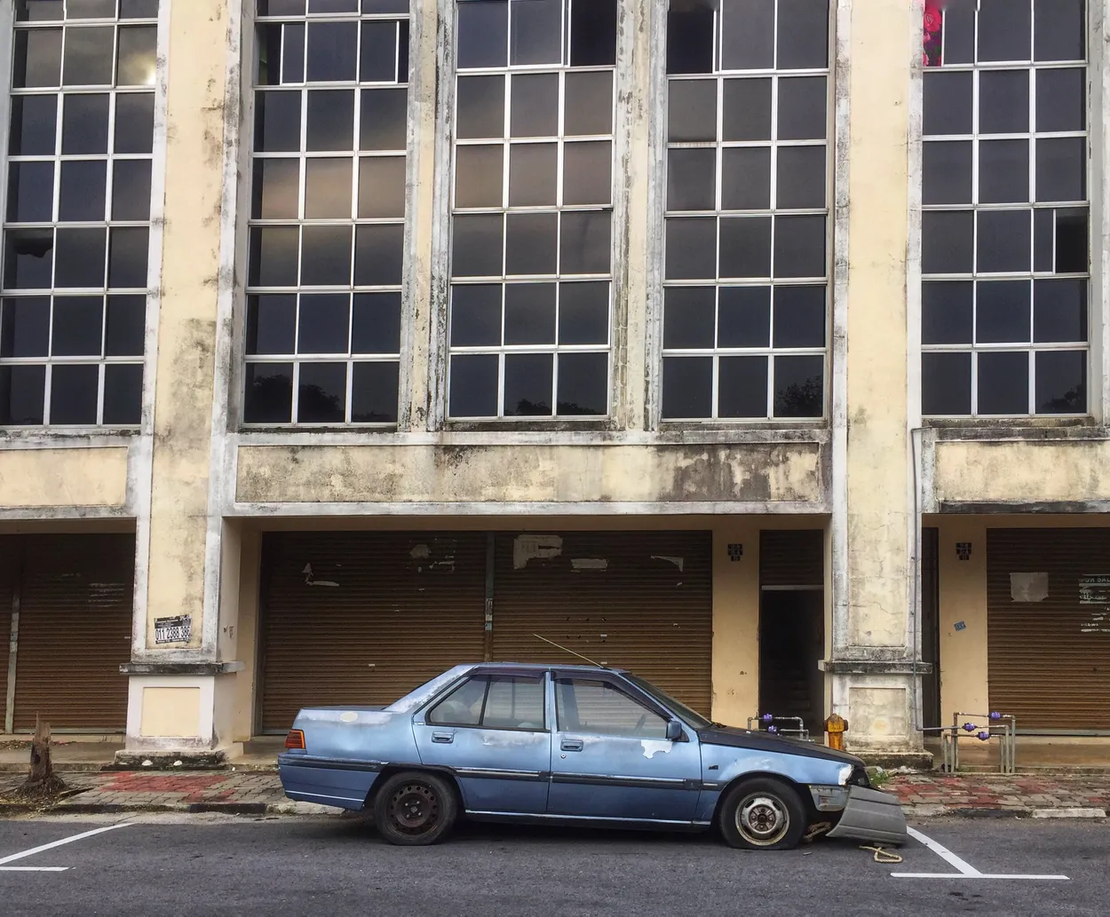 Entry 24906702