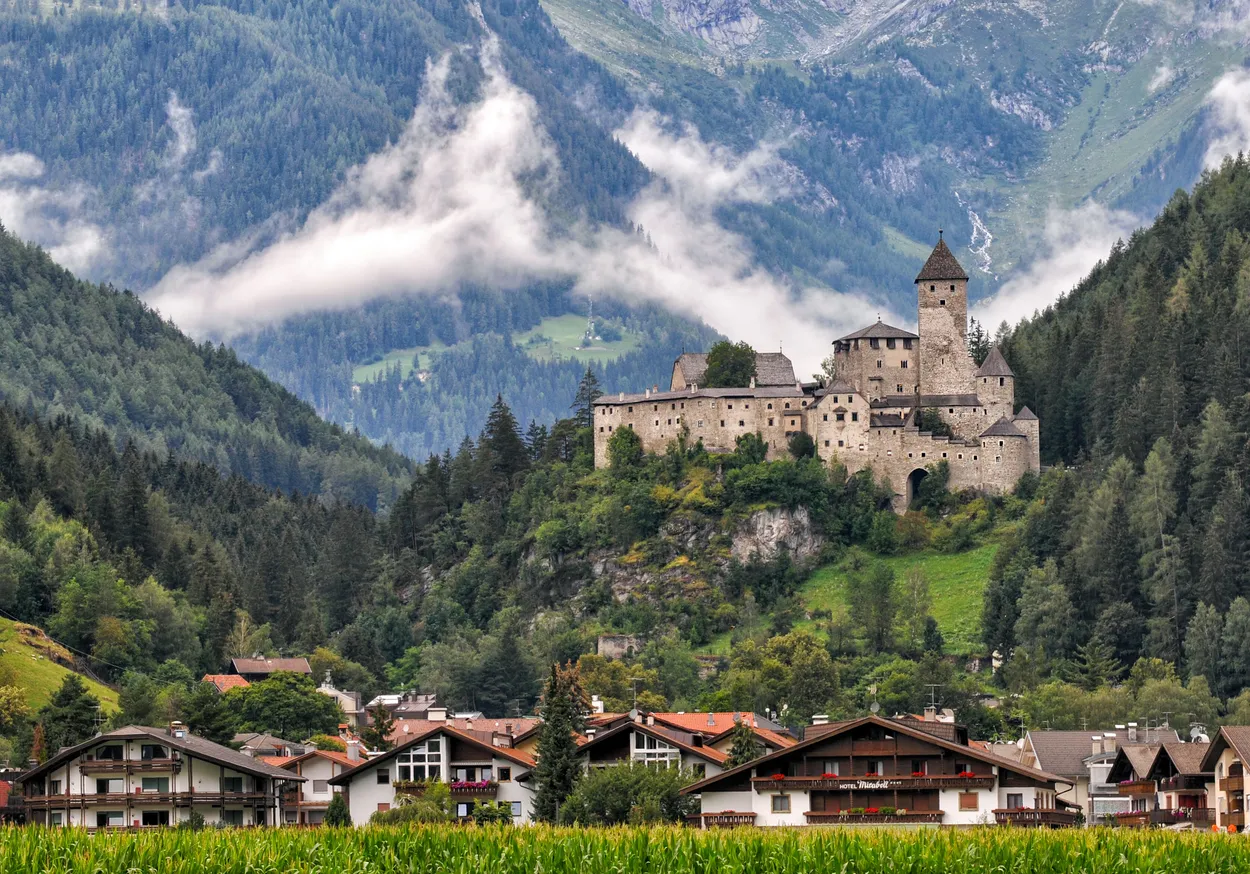 Taufers castle
