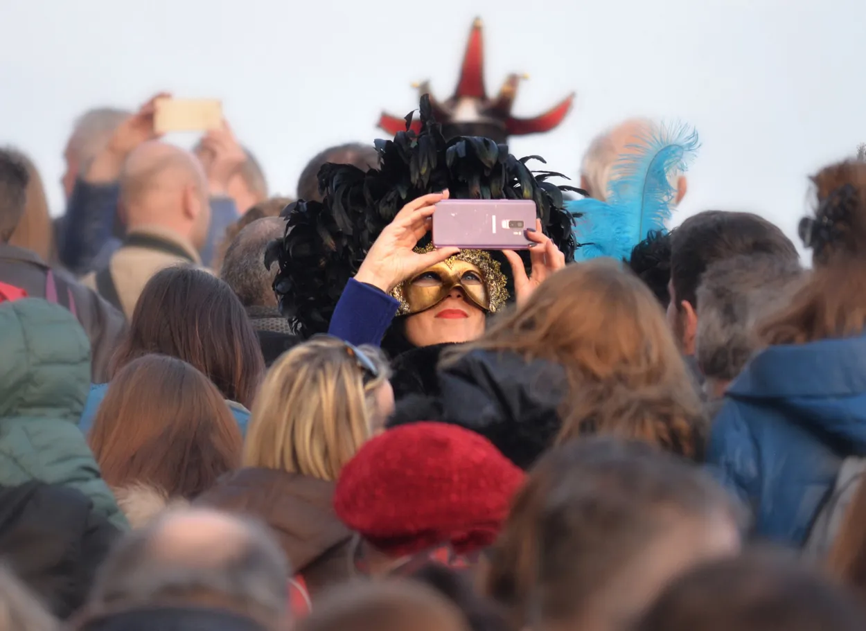 Mask in the crowd