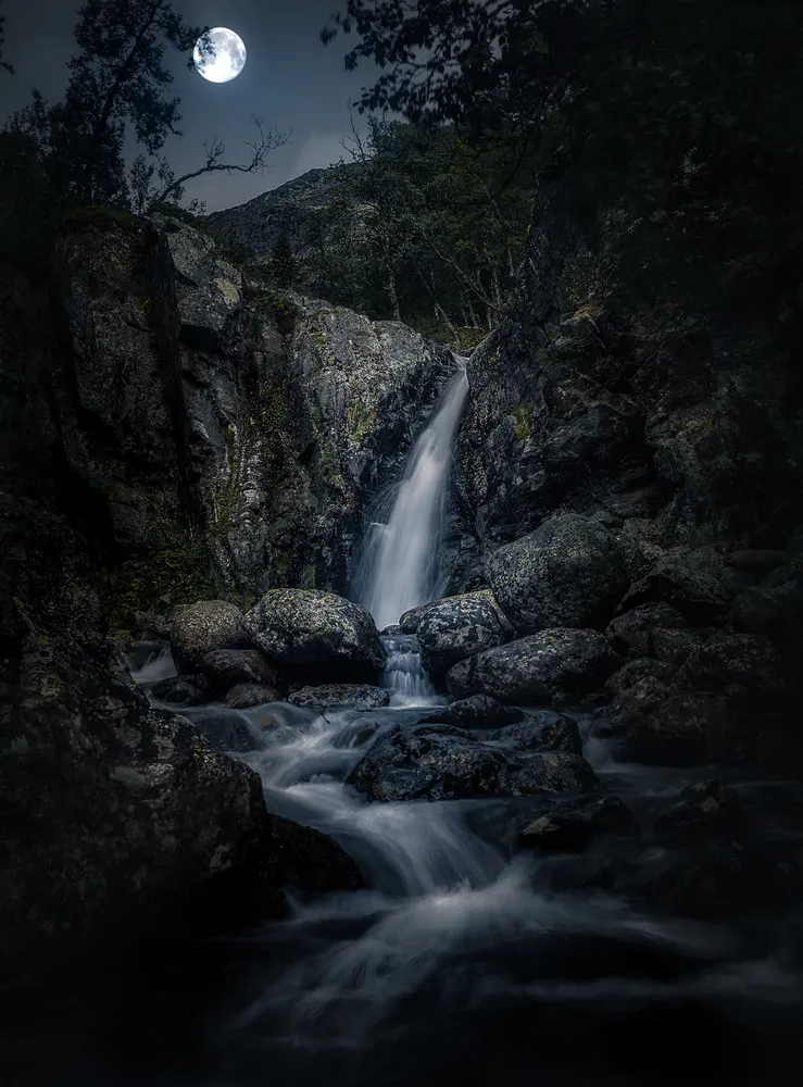 Dark waterfall