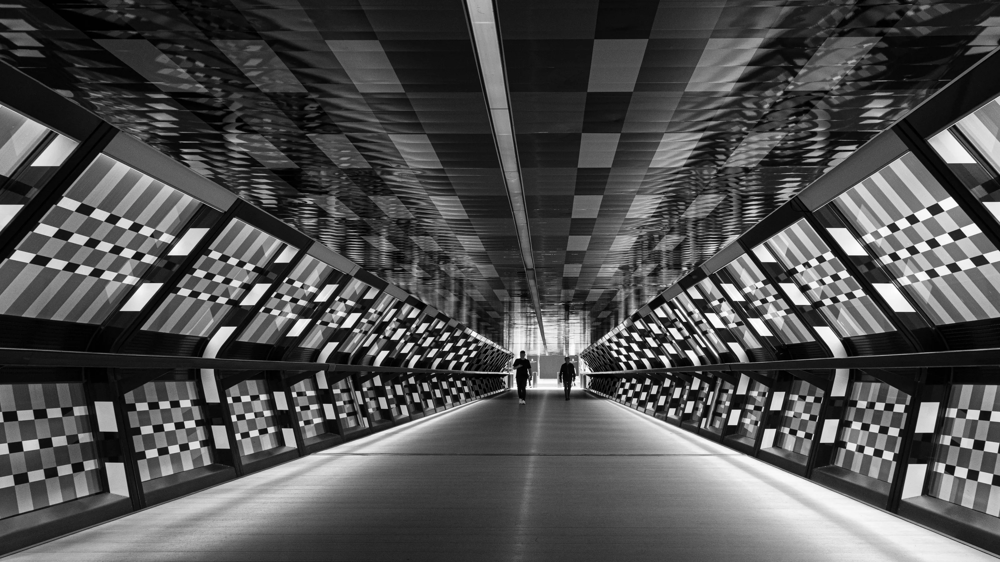 Adams Plaza Bridge, Canary Wharf