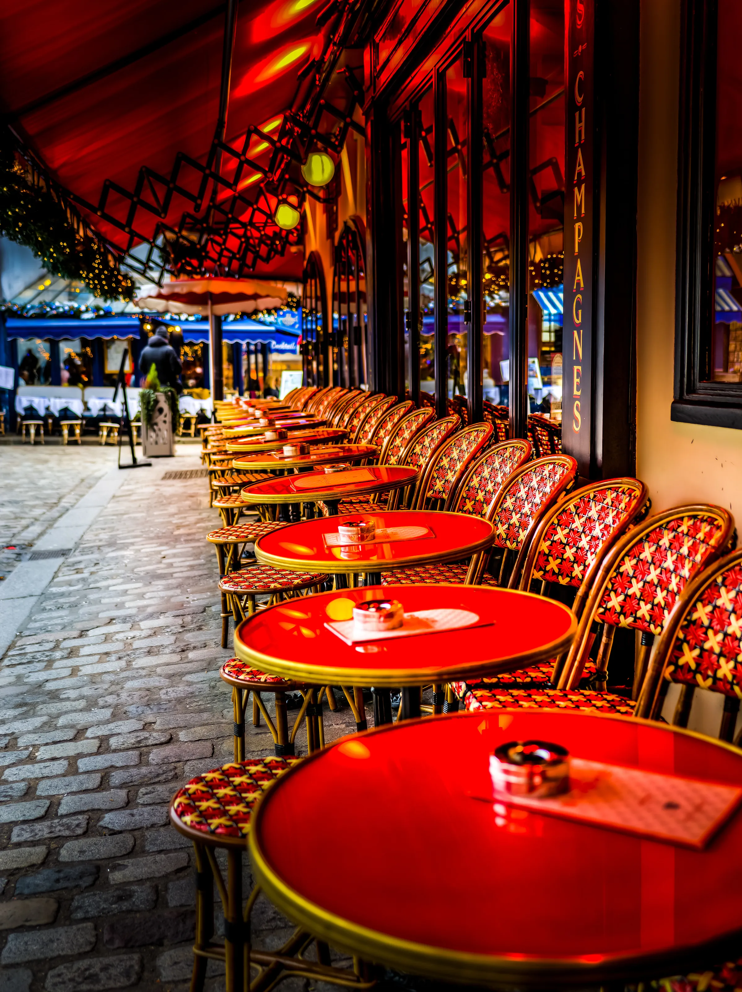 Red of paris