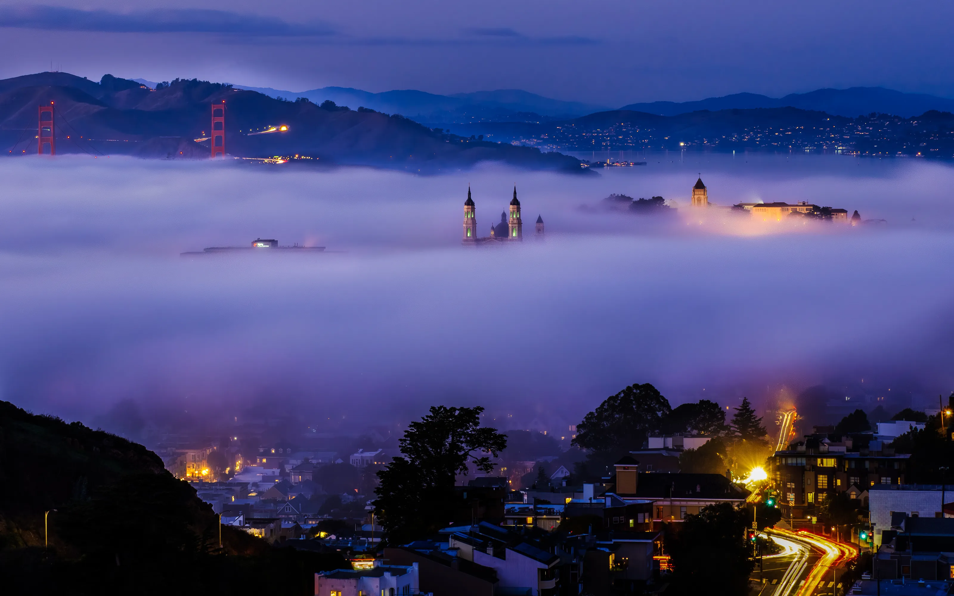 Fog creeping into San Francisco Bay
