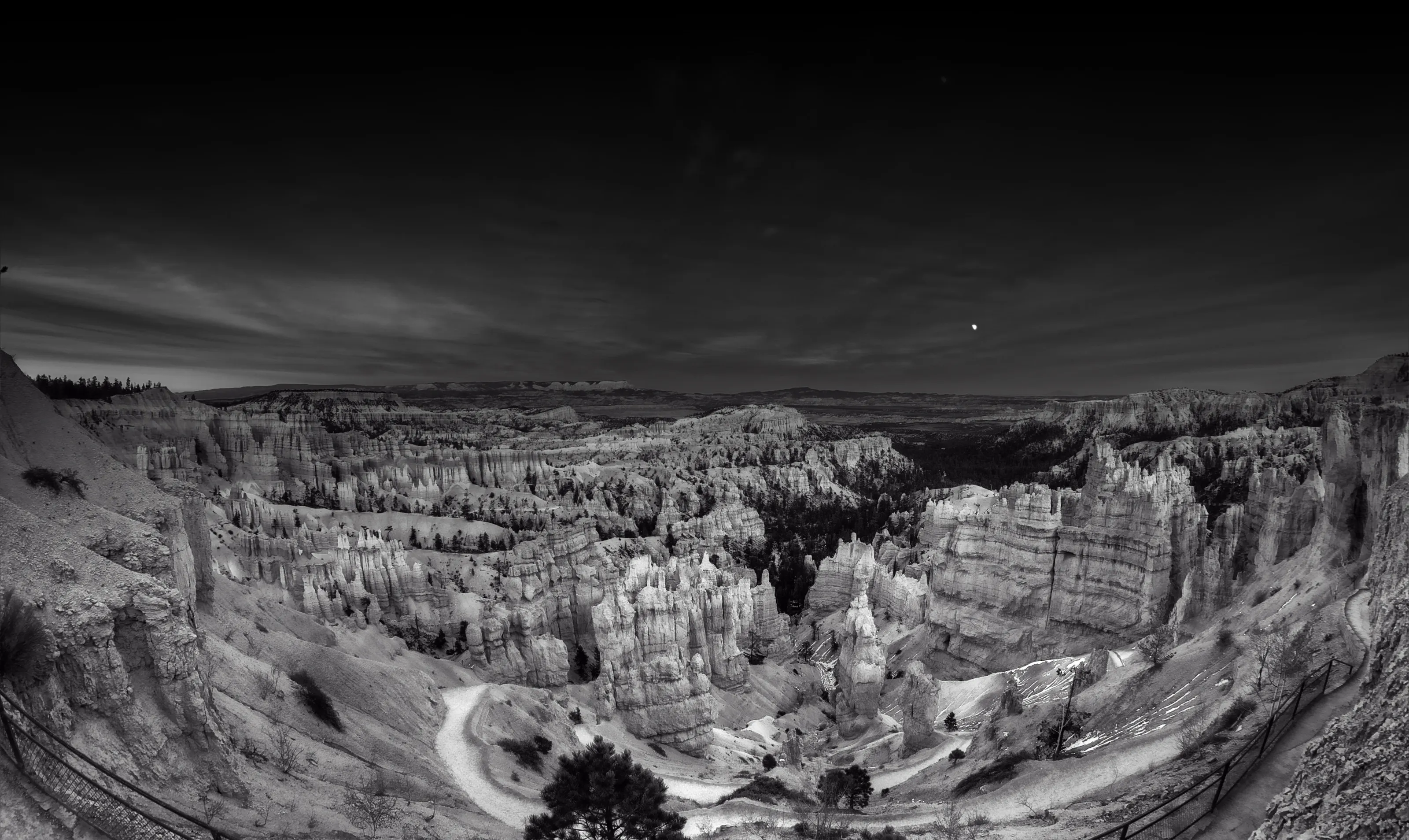 Moonrise at Bryce