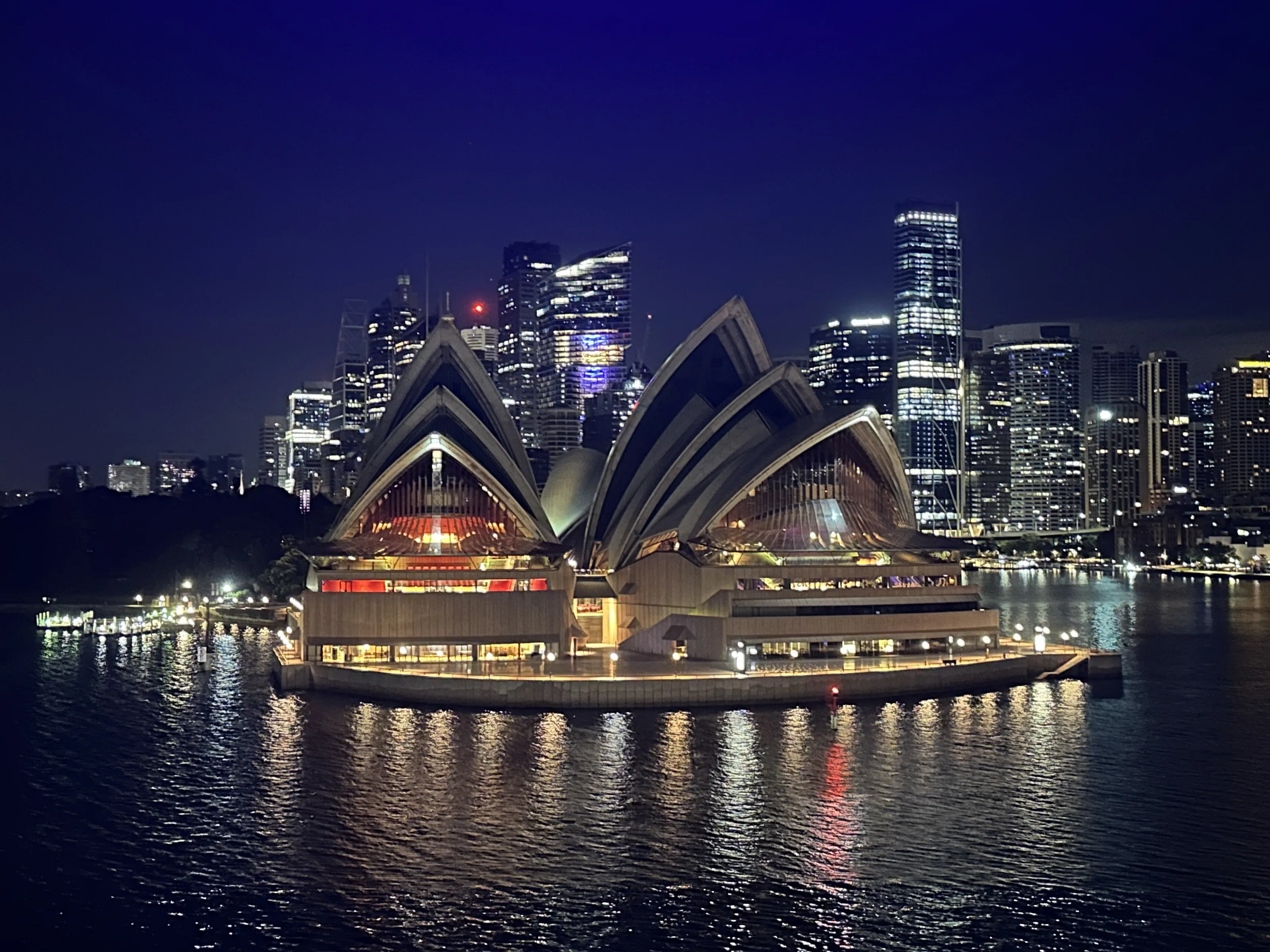 Sydney opera House at night