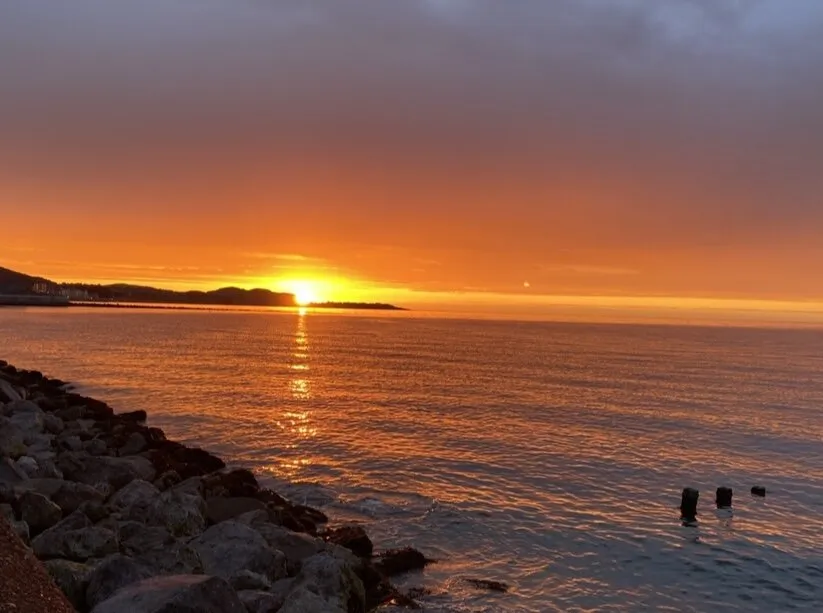 Old Colwyn beach sunset
