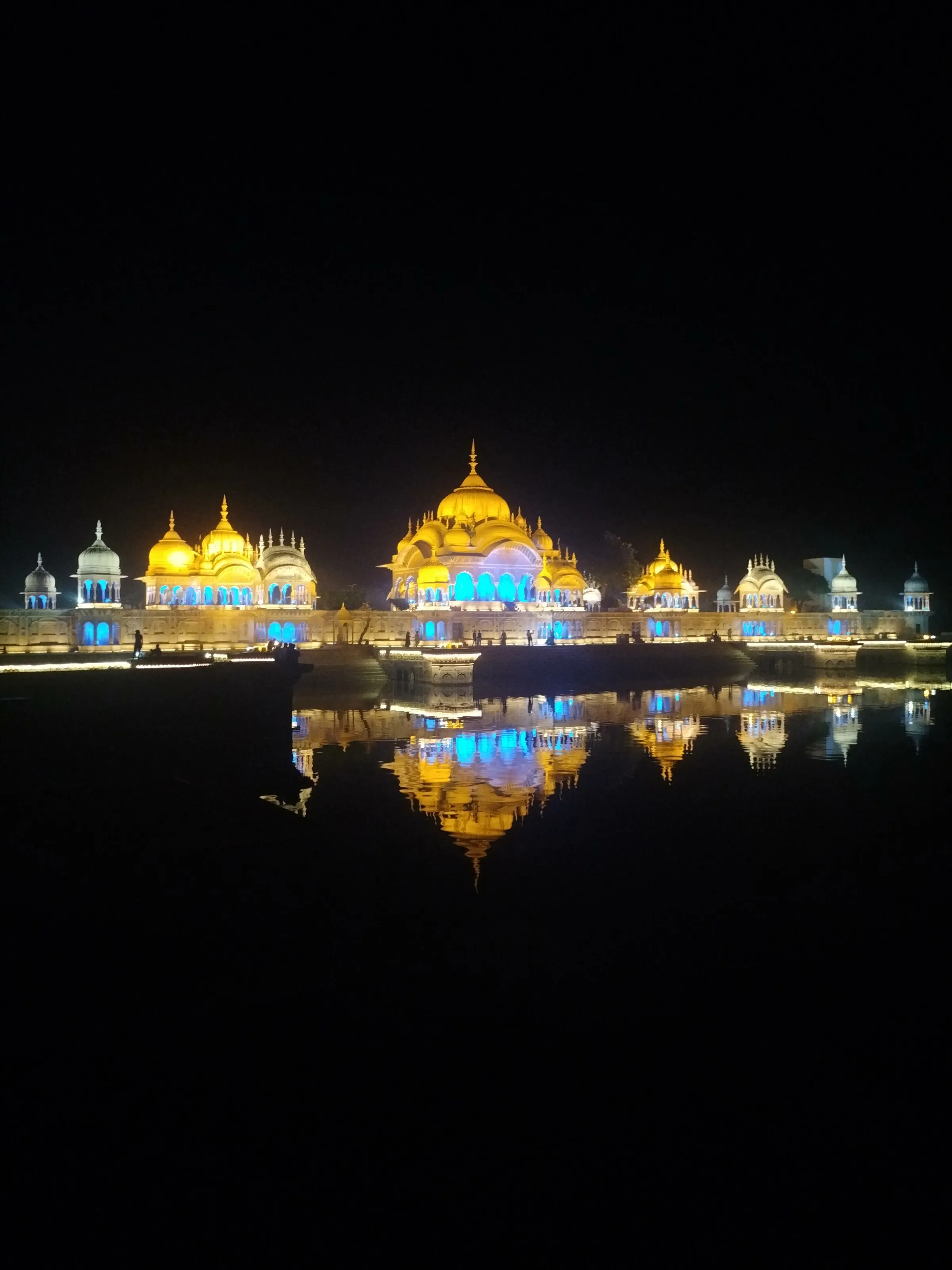 Kusum Sarovar Govardhan