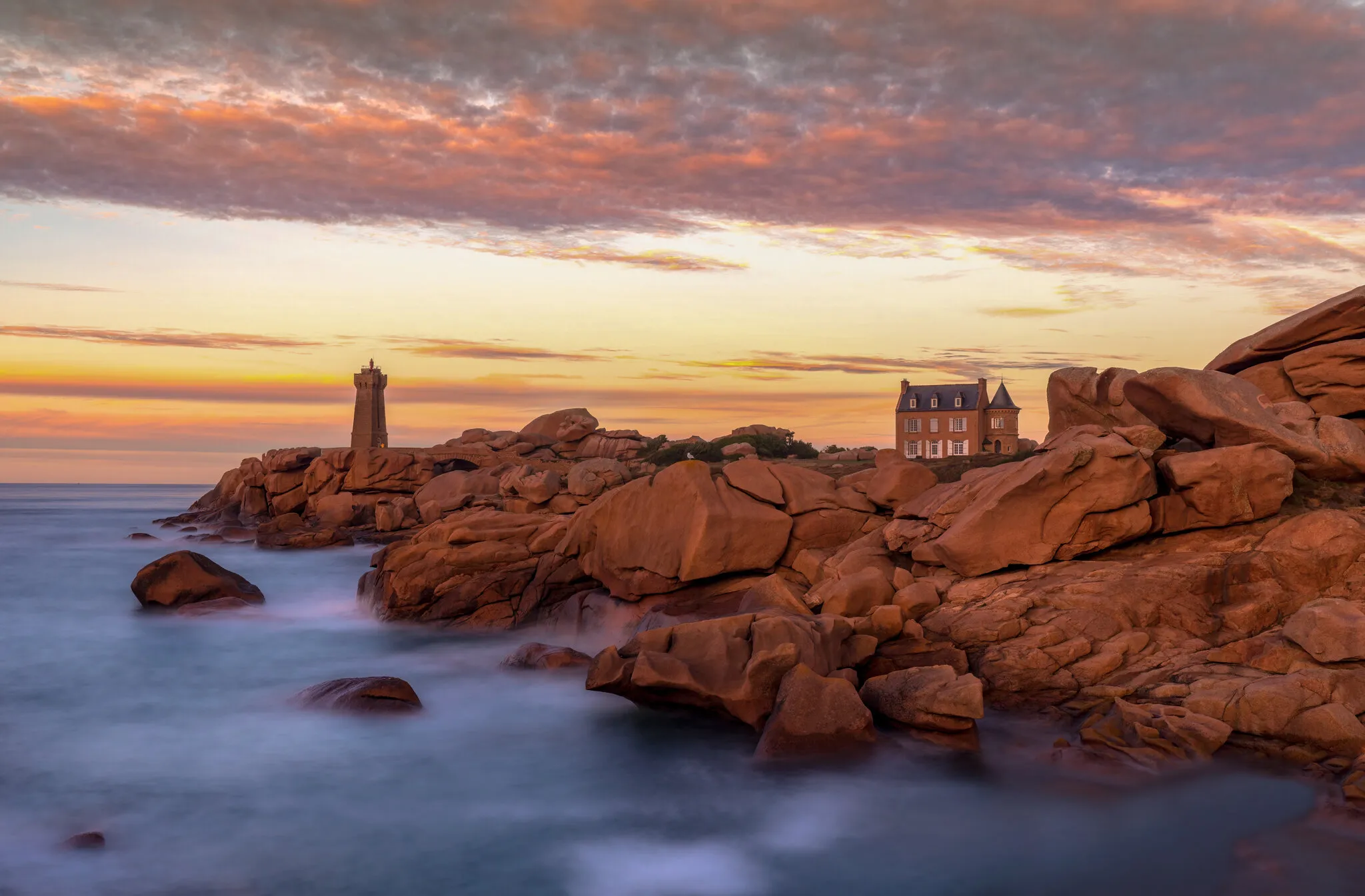 The Pinky Lighthouse