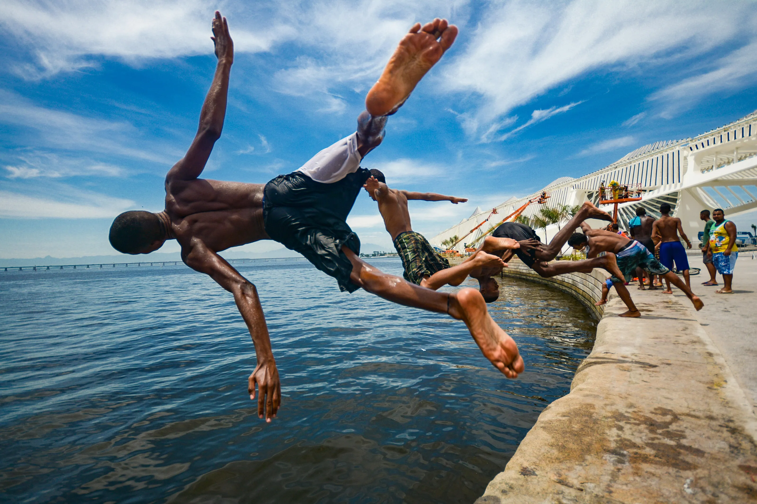 Meninos Saltadores da Praça Mauá
