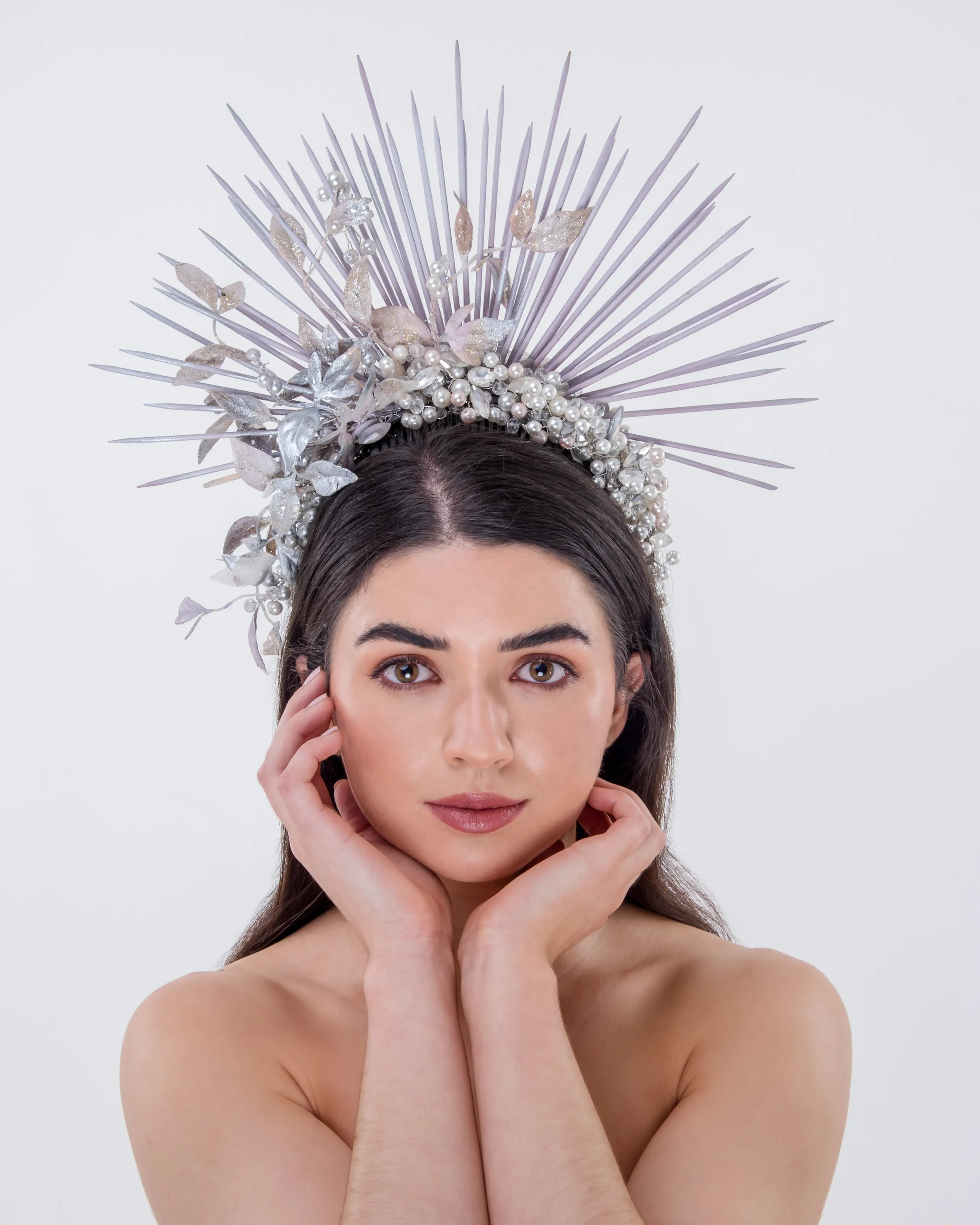 The Girl with White Crown