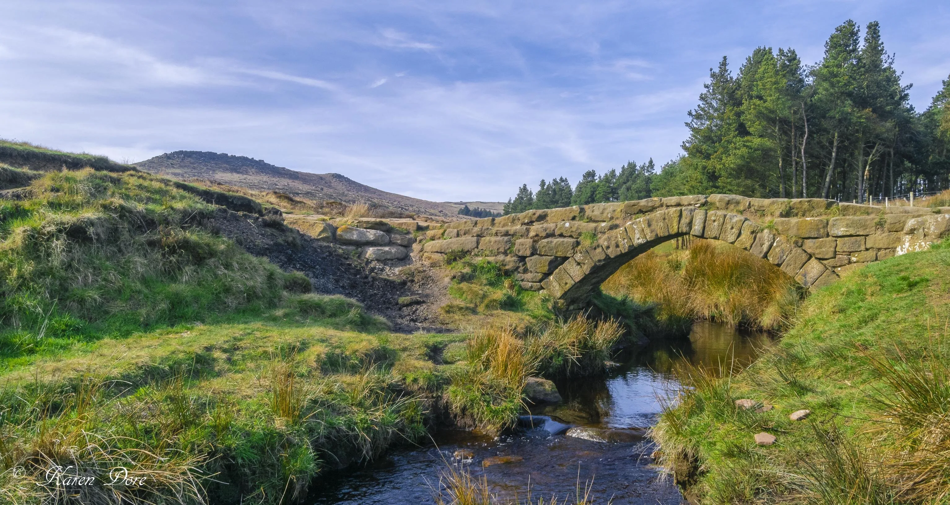 Packhorse Bridge over Burbage Brook