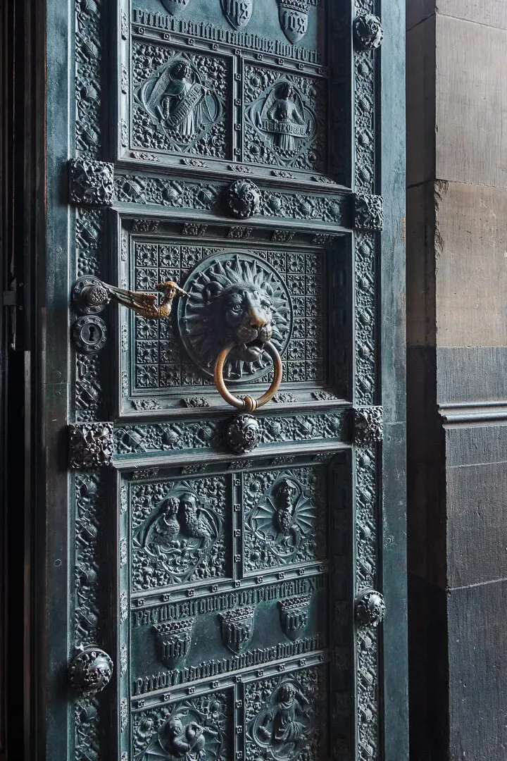 Entry 18979165