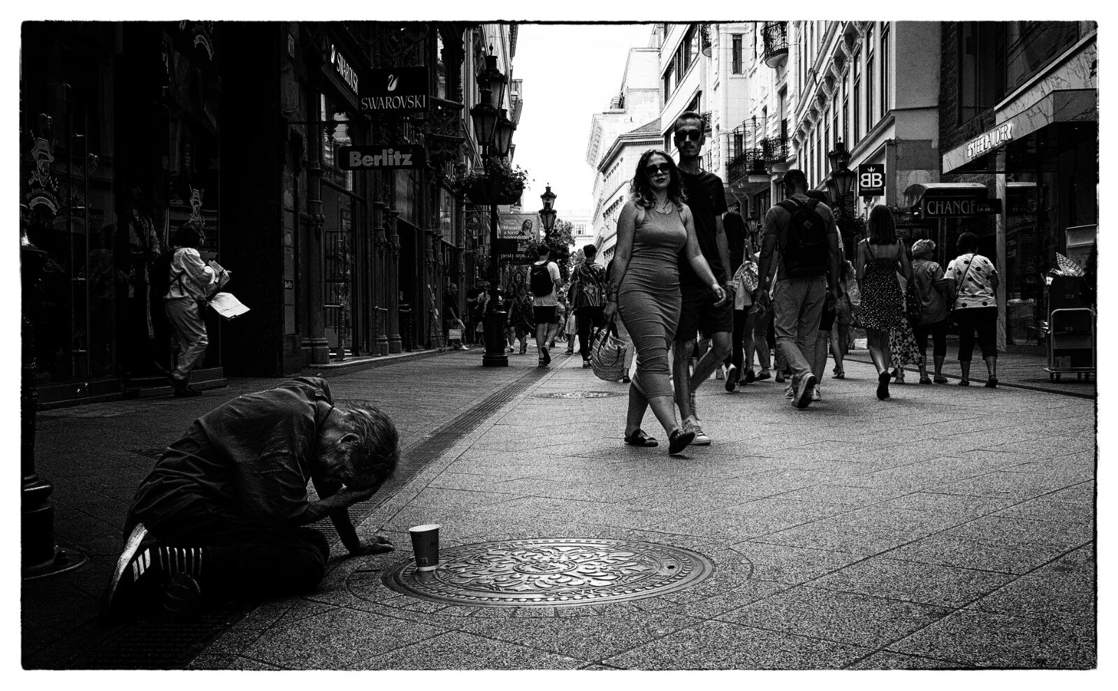 Povertà e Indifferenza