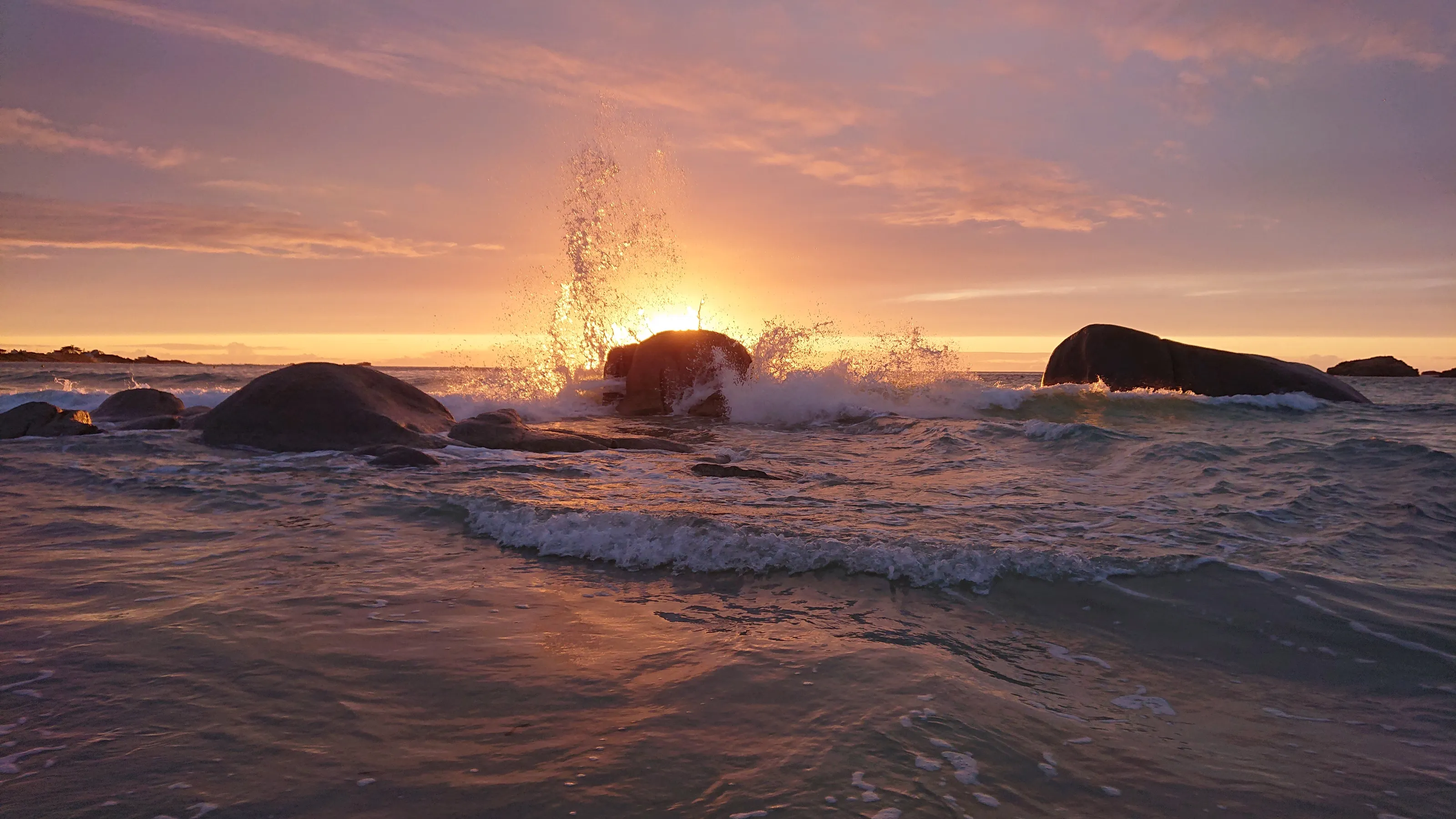 Sunset splash