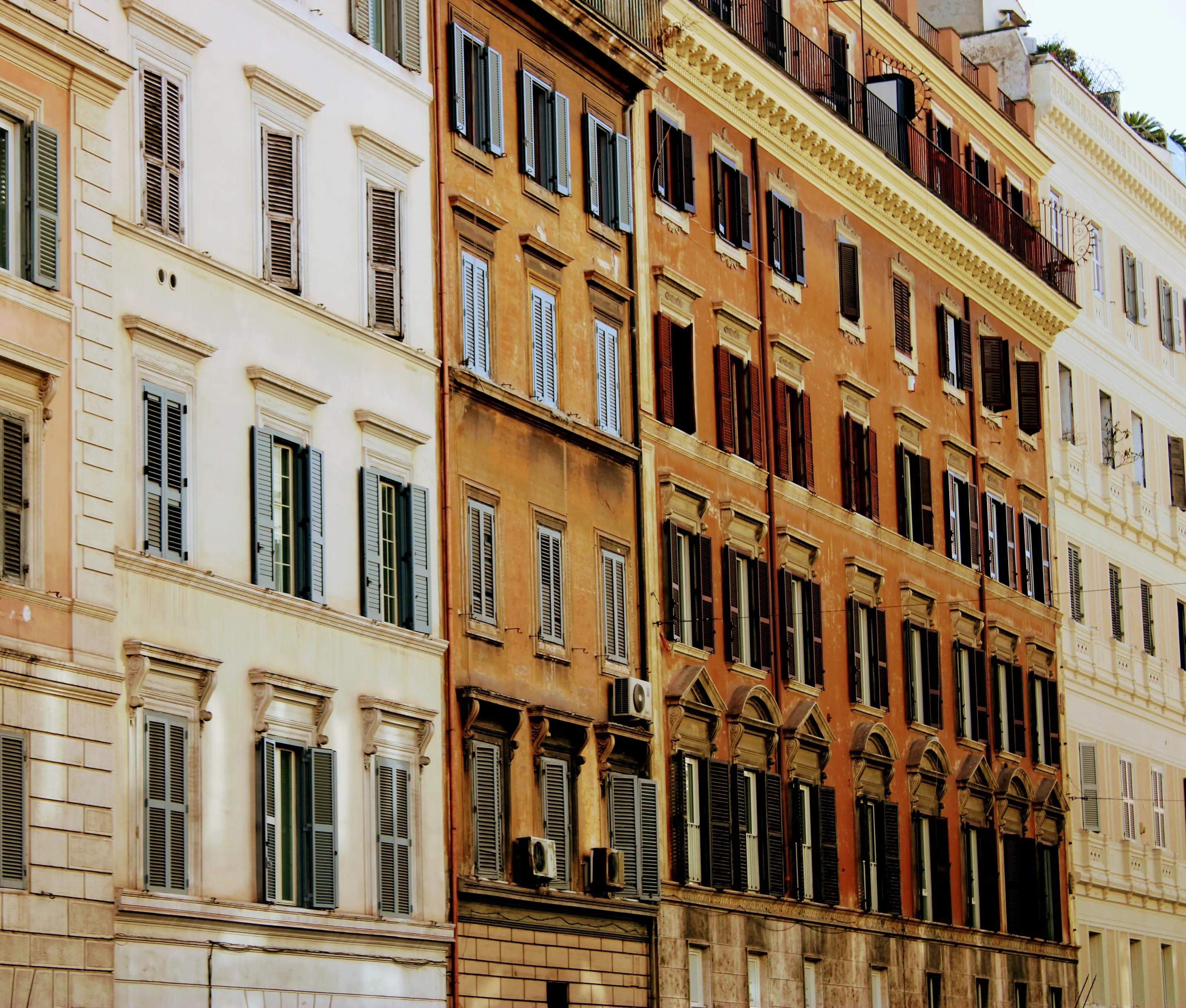 Roman Neighbourhood