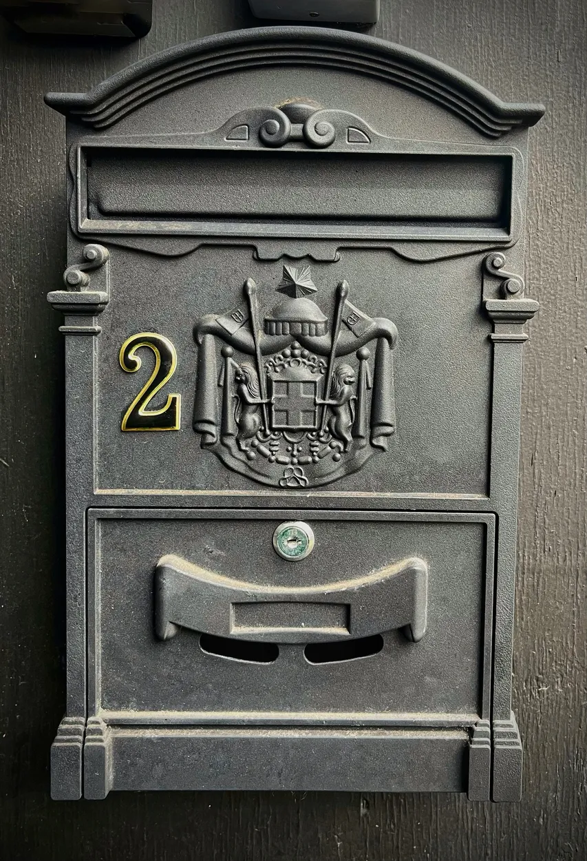 Entry 17827649