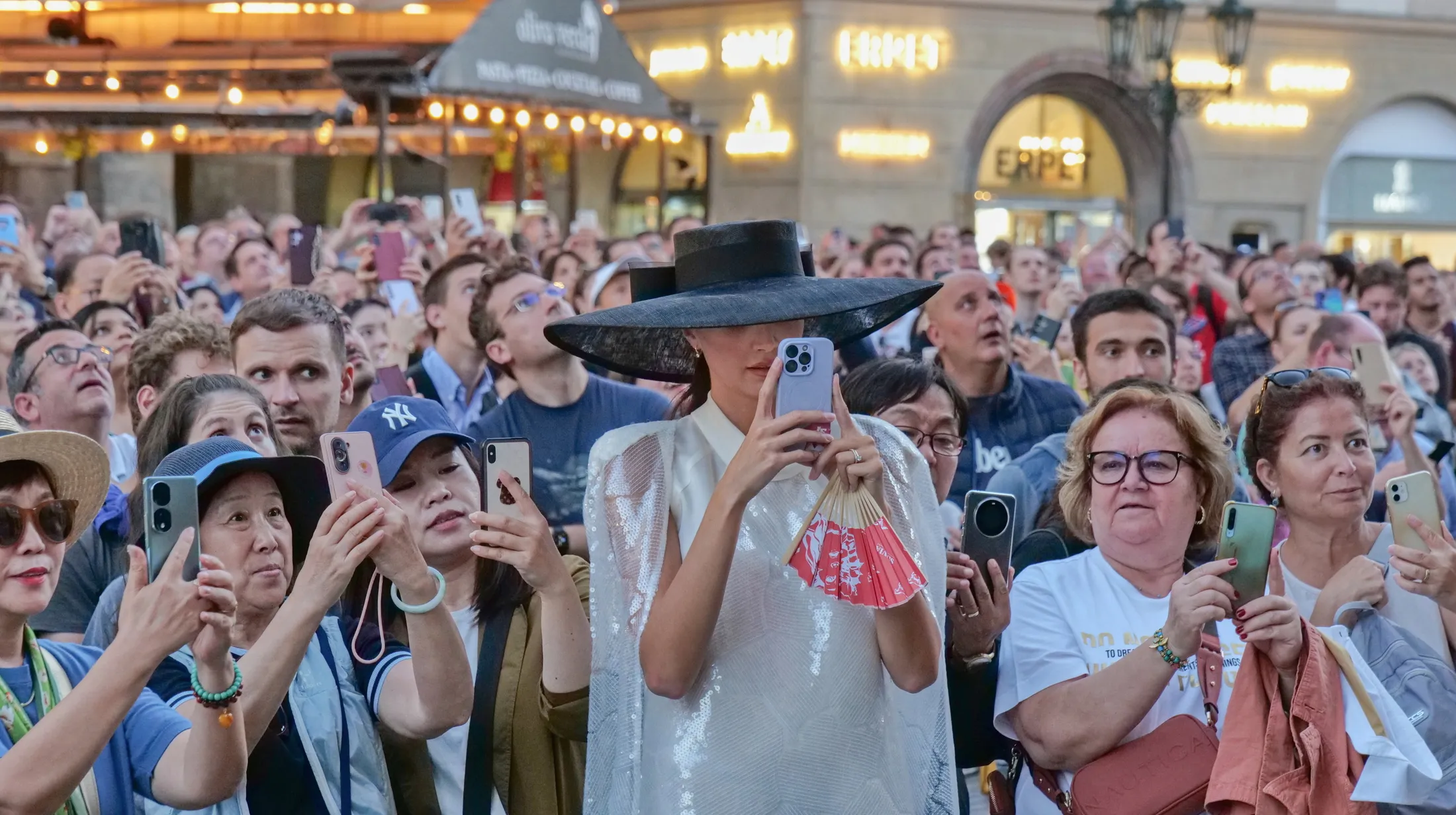 Entry 19647254